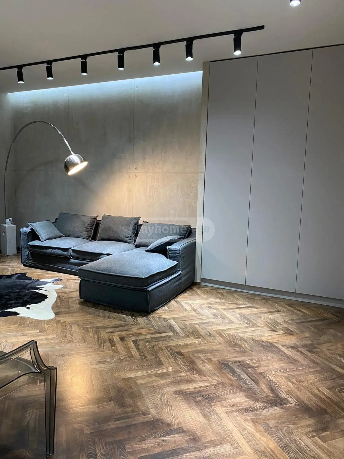For Rent 3 Room Apartment Mtatsmindaze view 8