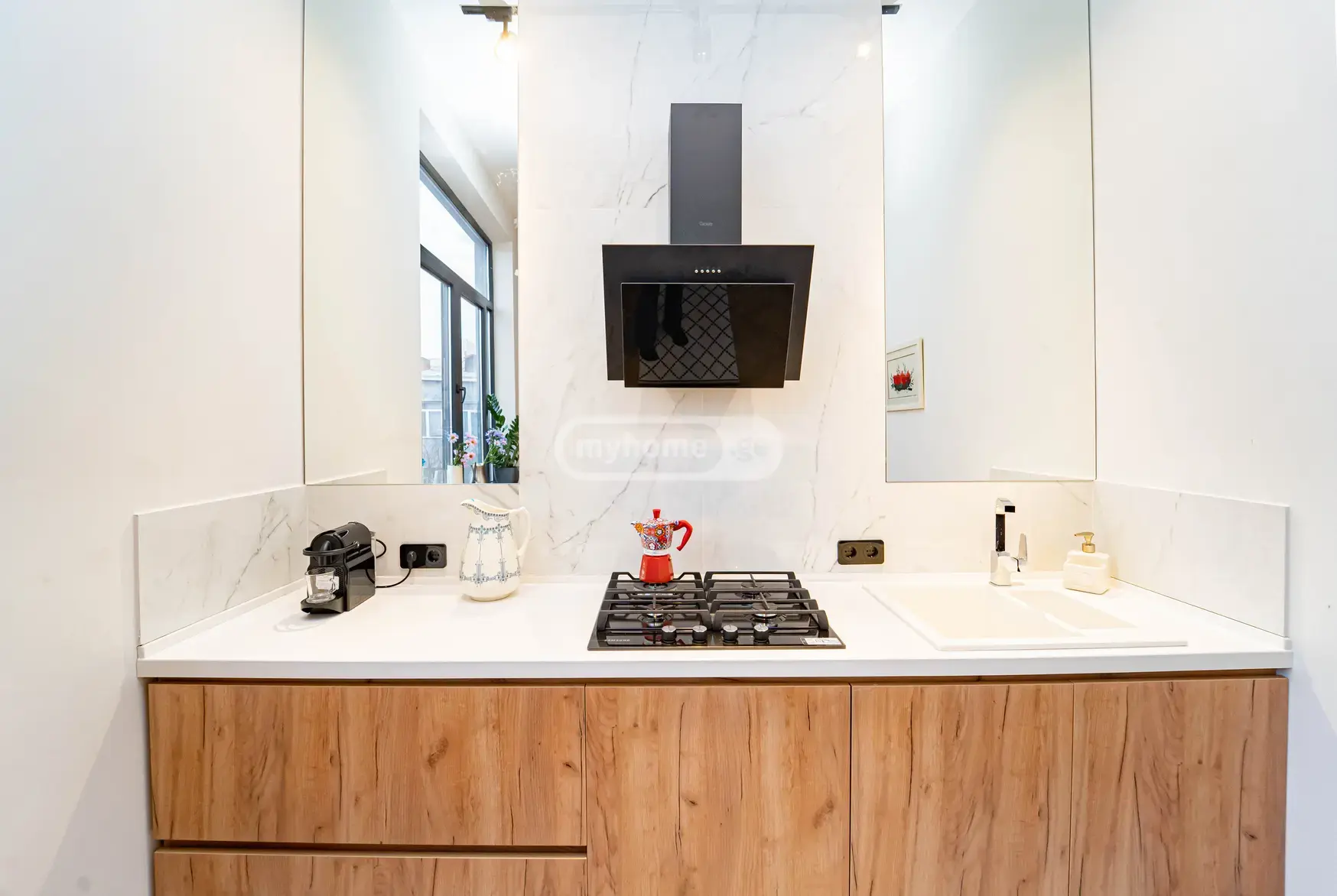 For Rent 3 Room Apartment Mtatsmindaze view 7