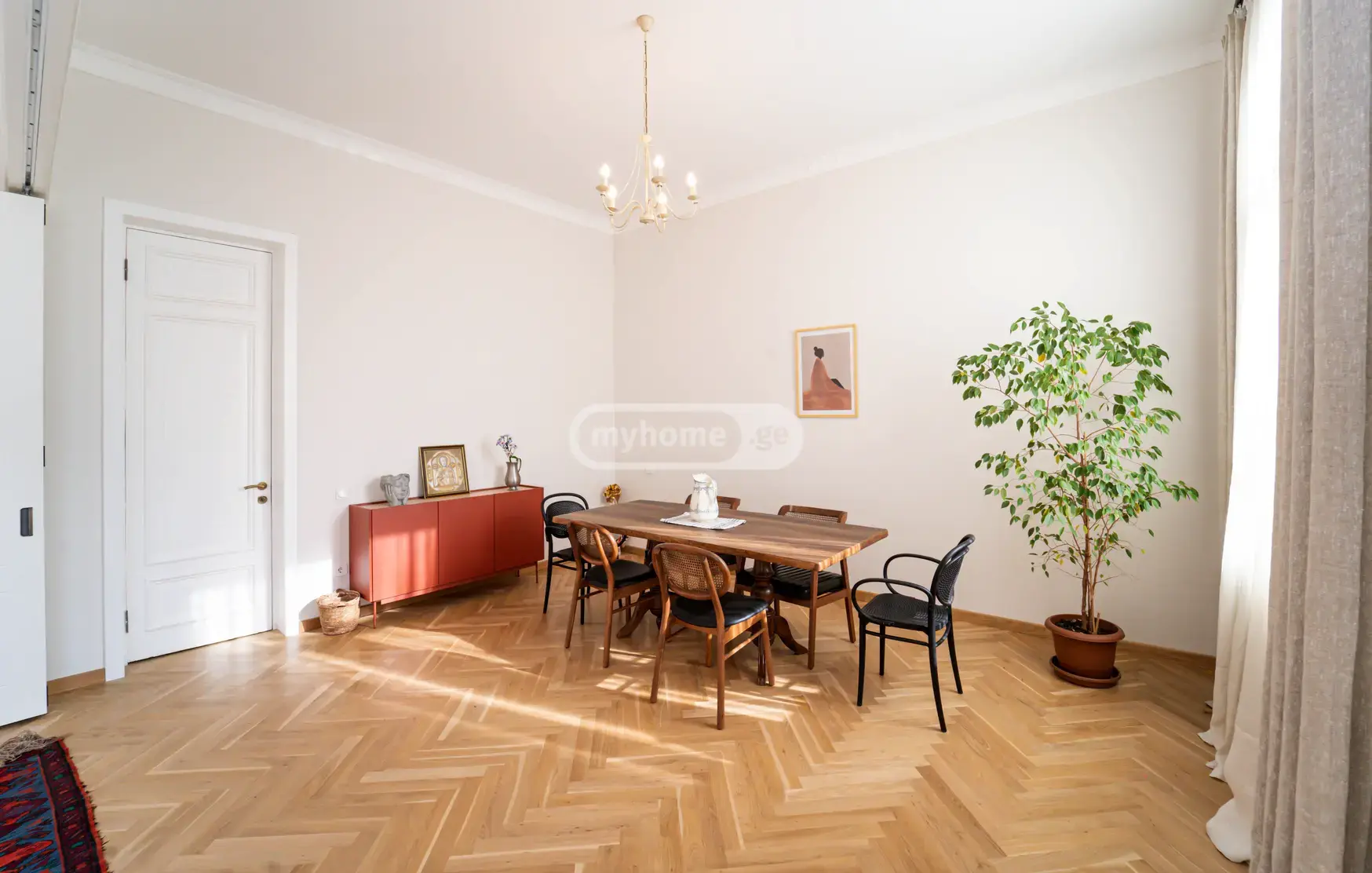 For Rent 3 Room Apartment Mtatsmindaze view 4