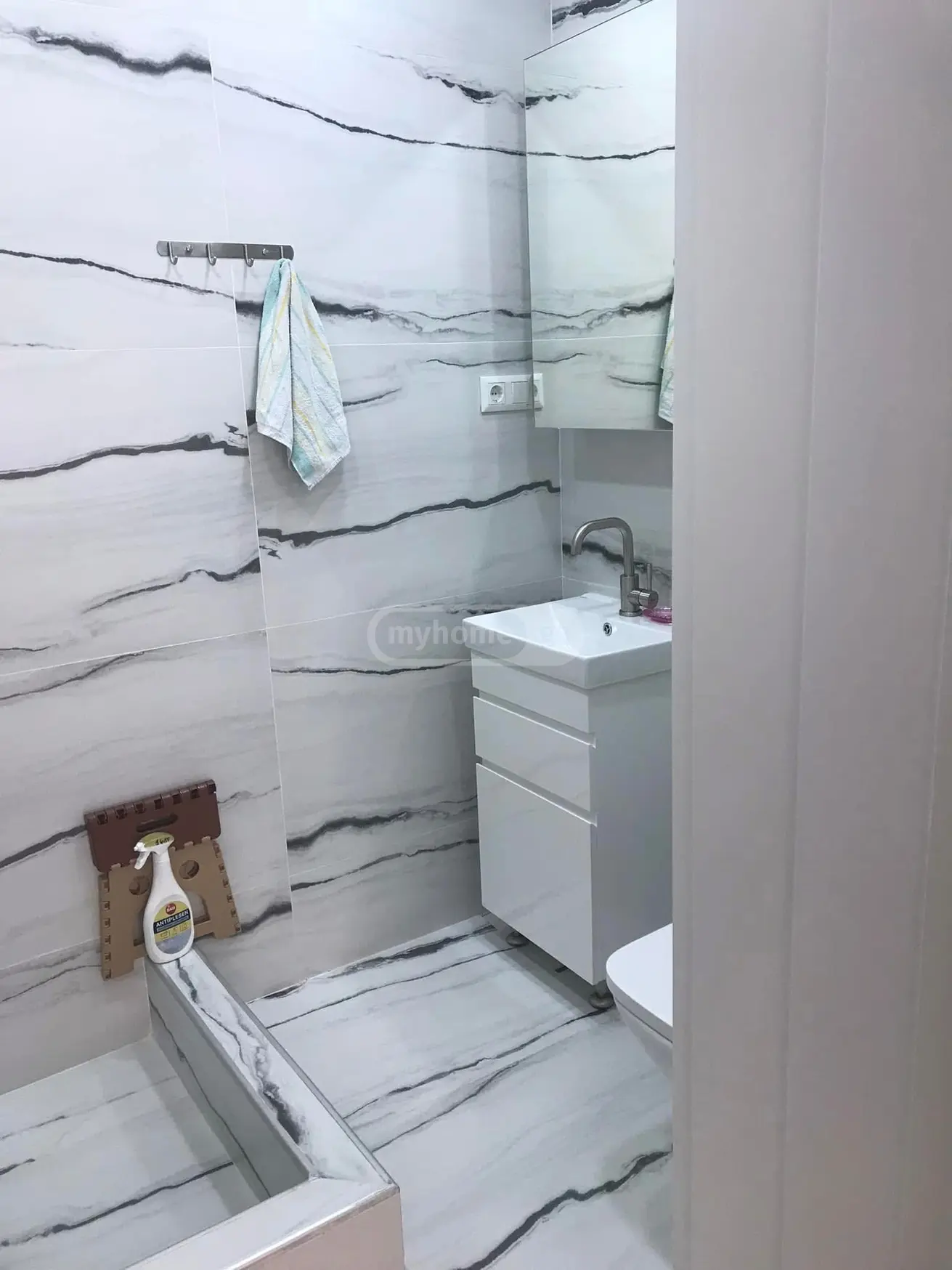 For Sale 5 Room Apartment Tsqnetshi view 8
