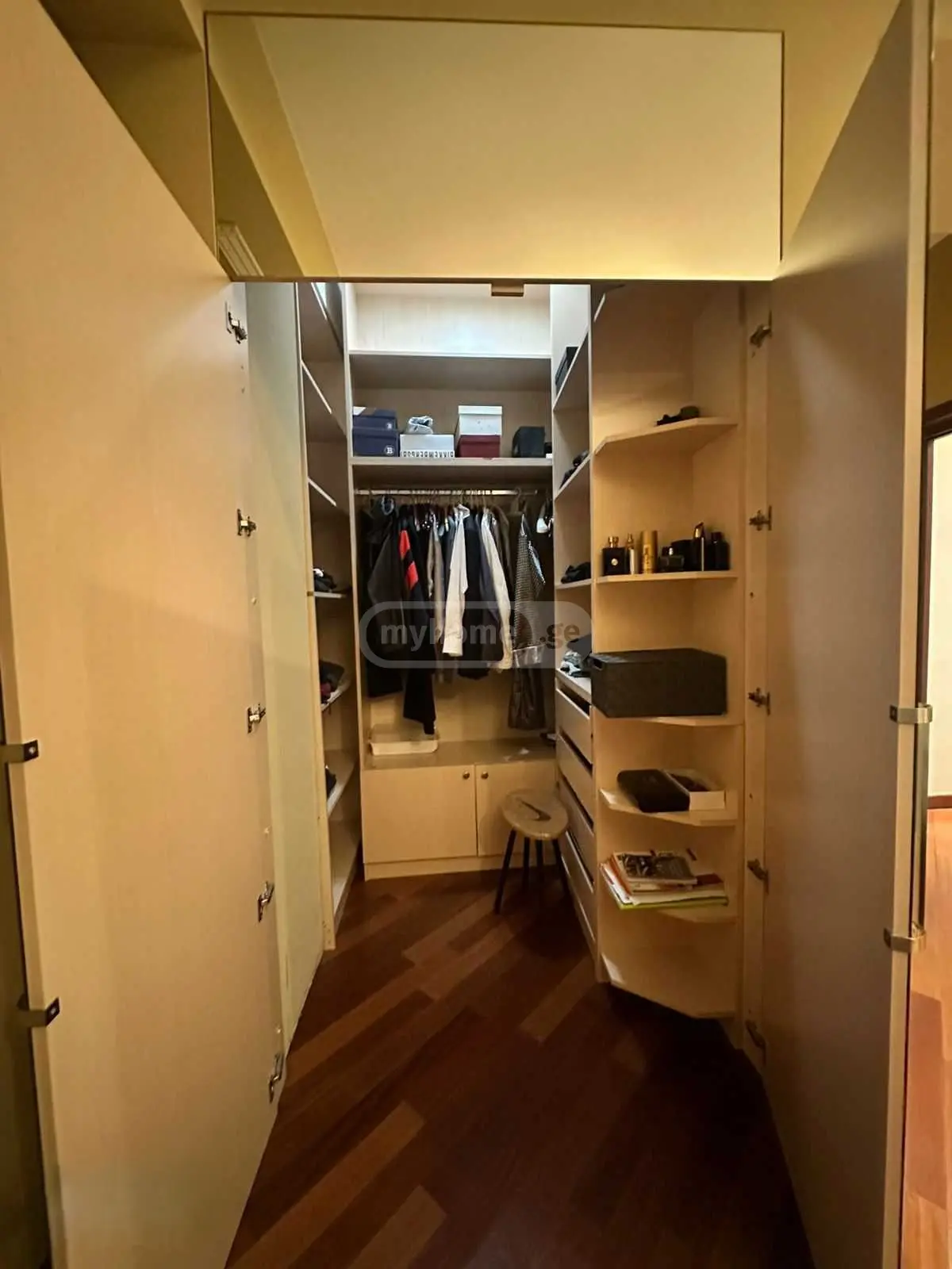 For Sale 4 Room Apartment view 7