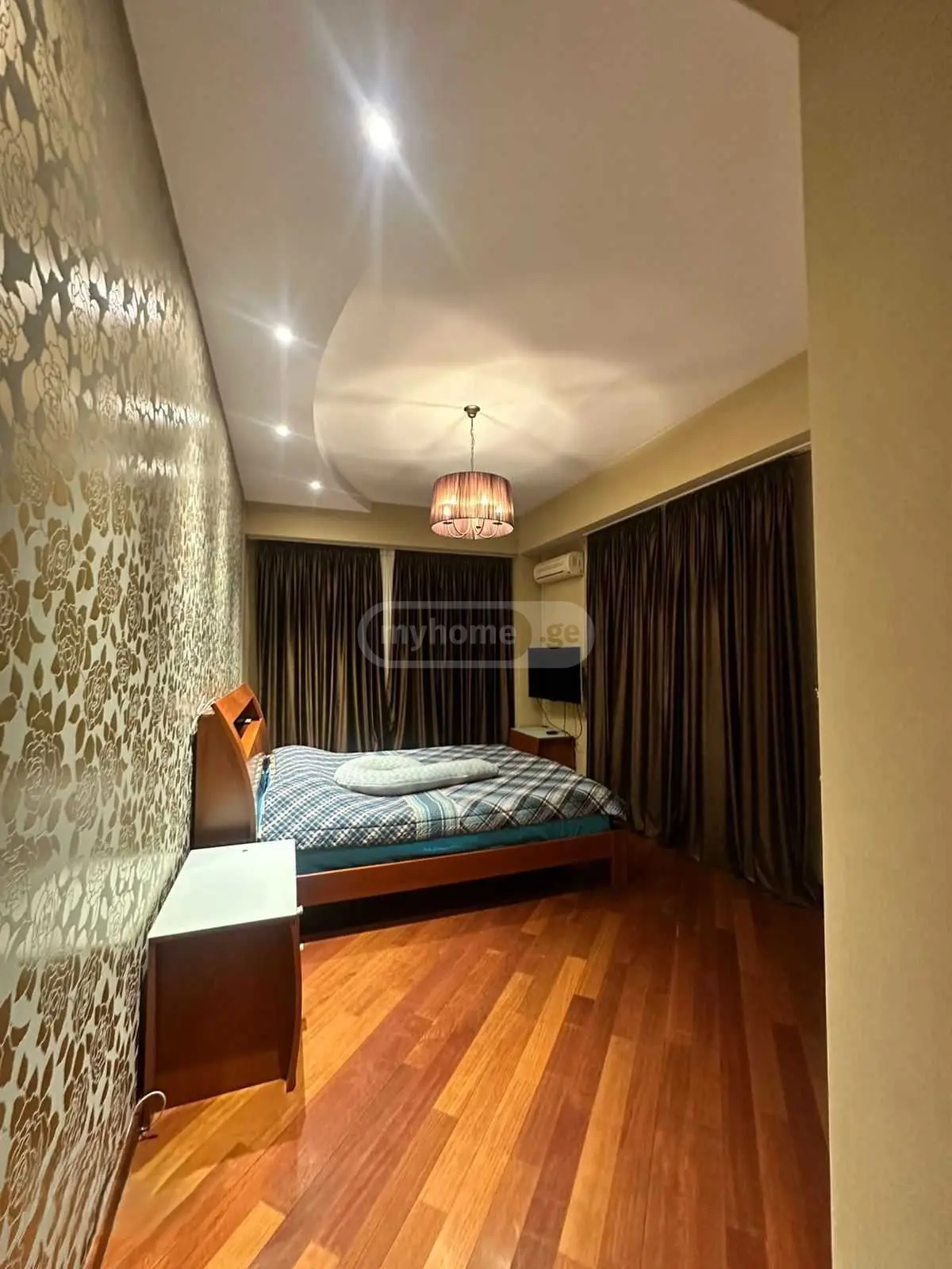 For Sale 4 Room Apartment view 5