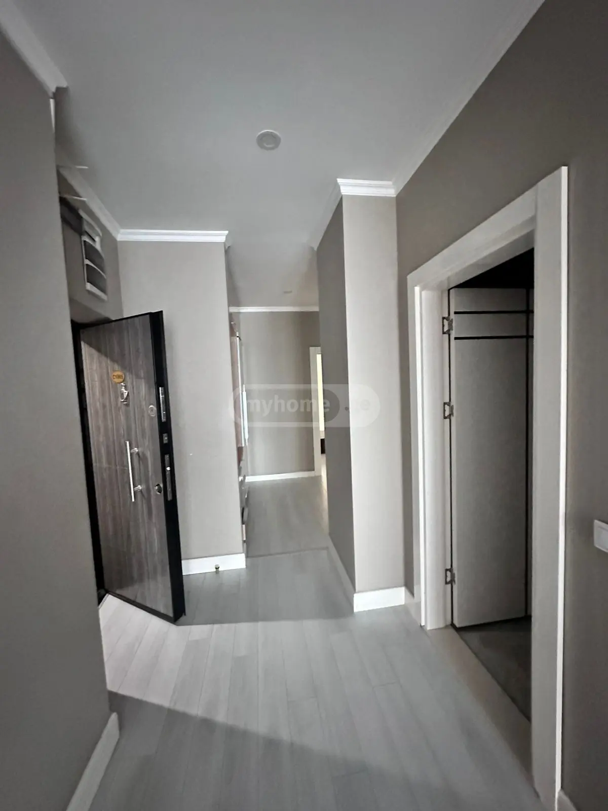 For Rent 3 Room Apartment view 5