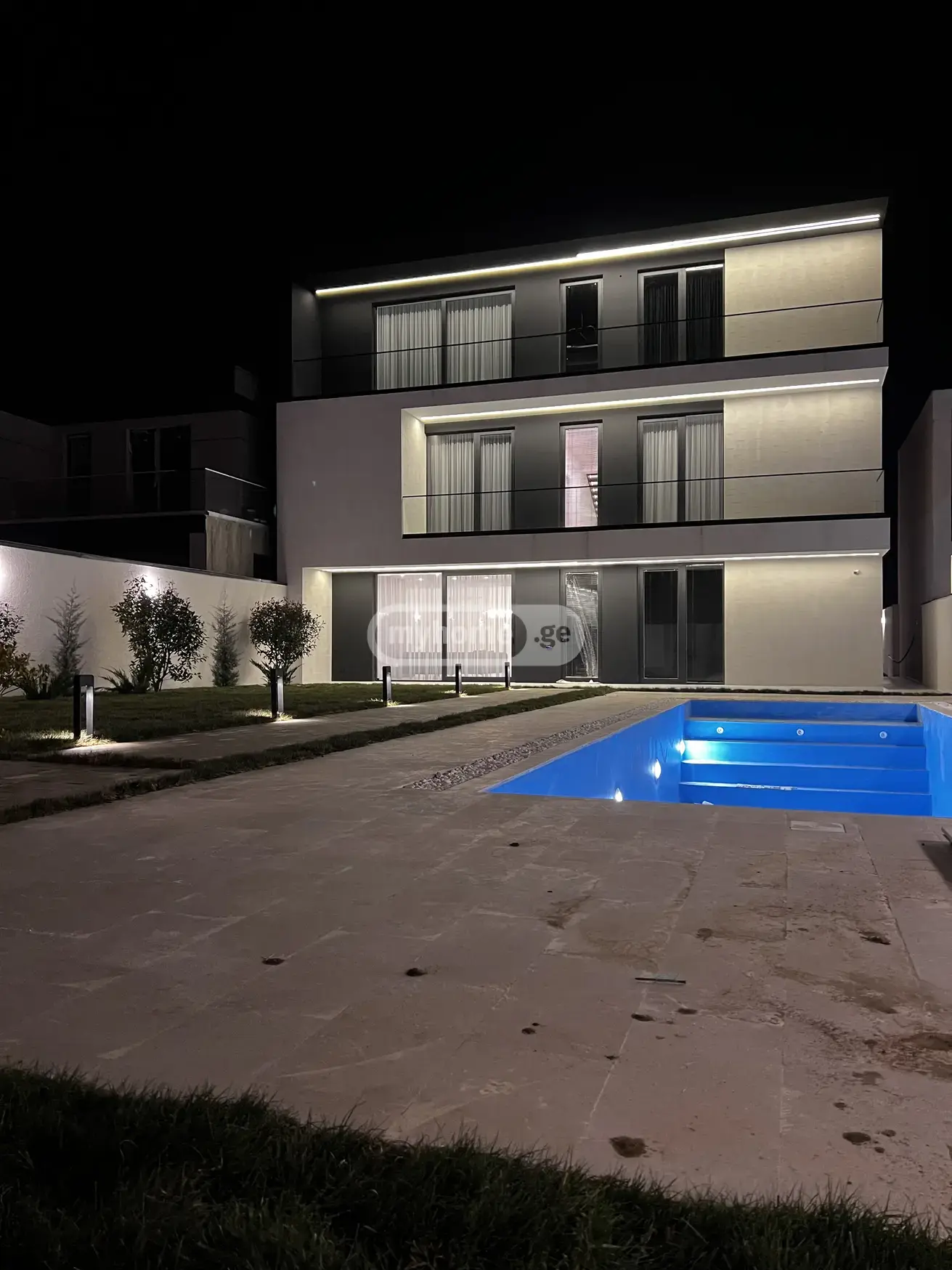 For Rent 10+ Room Private House In Didi Dighomi view 1