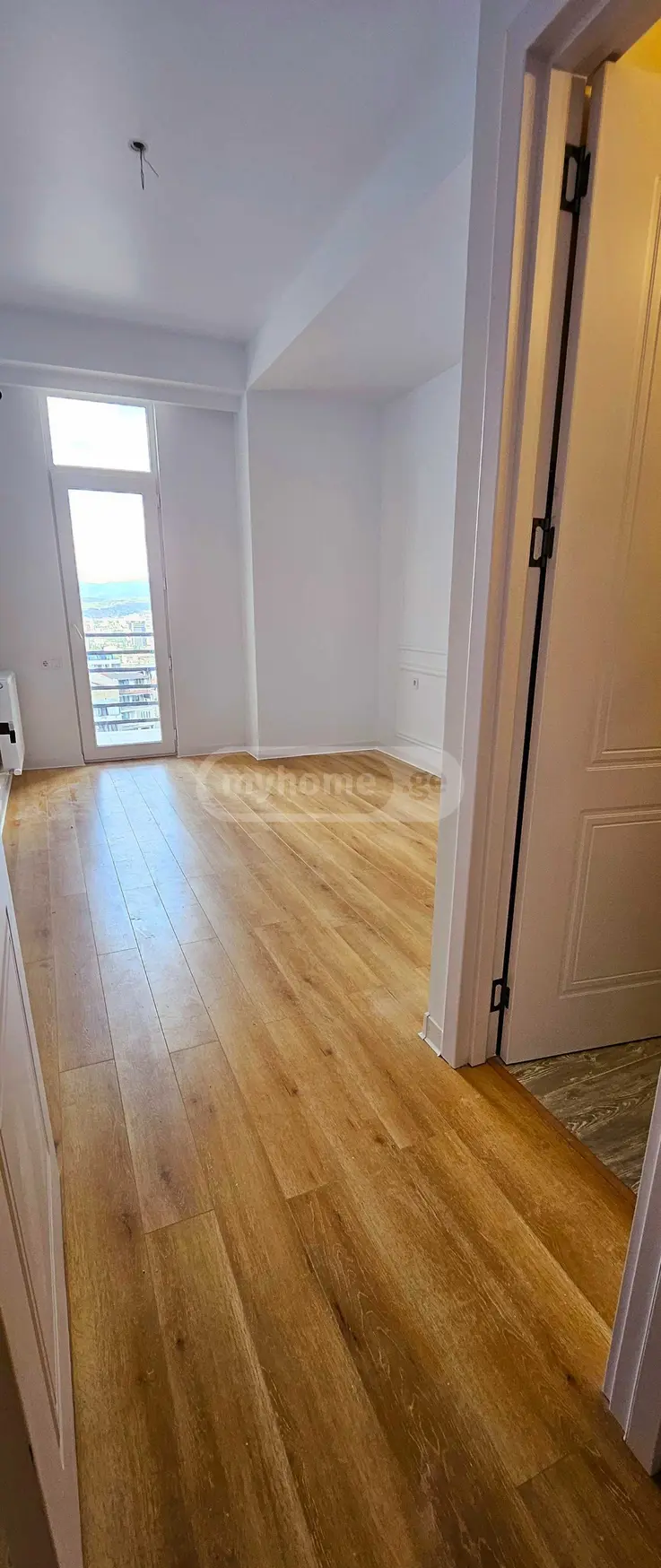 For Sale 4 Room Apartment view 6