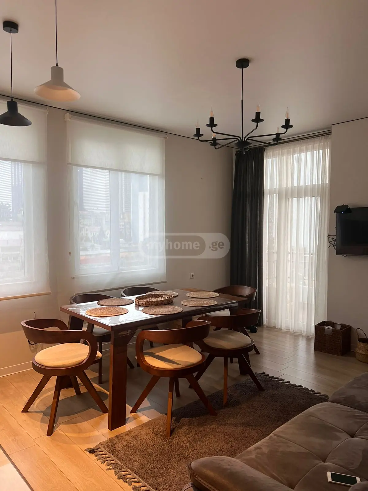 For Sale 3 Room Apartment view 1