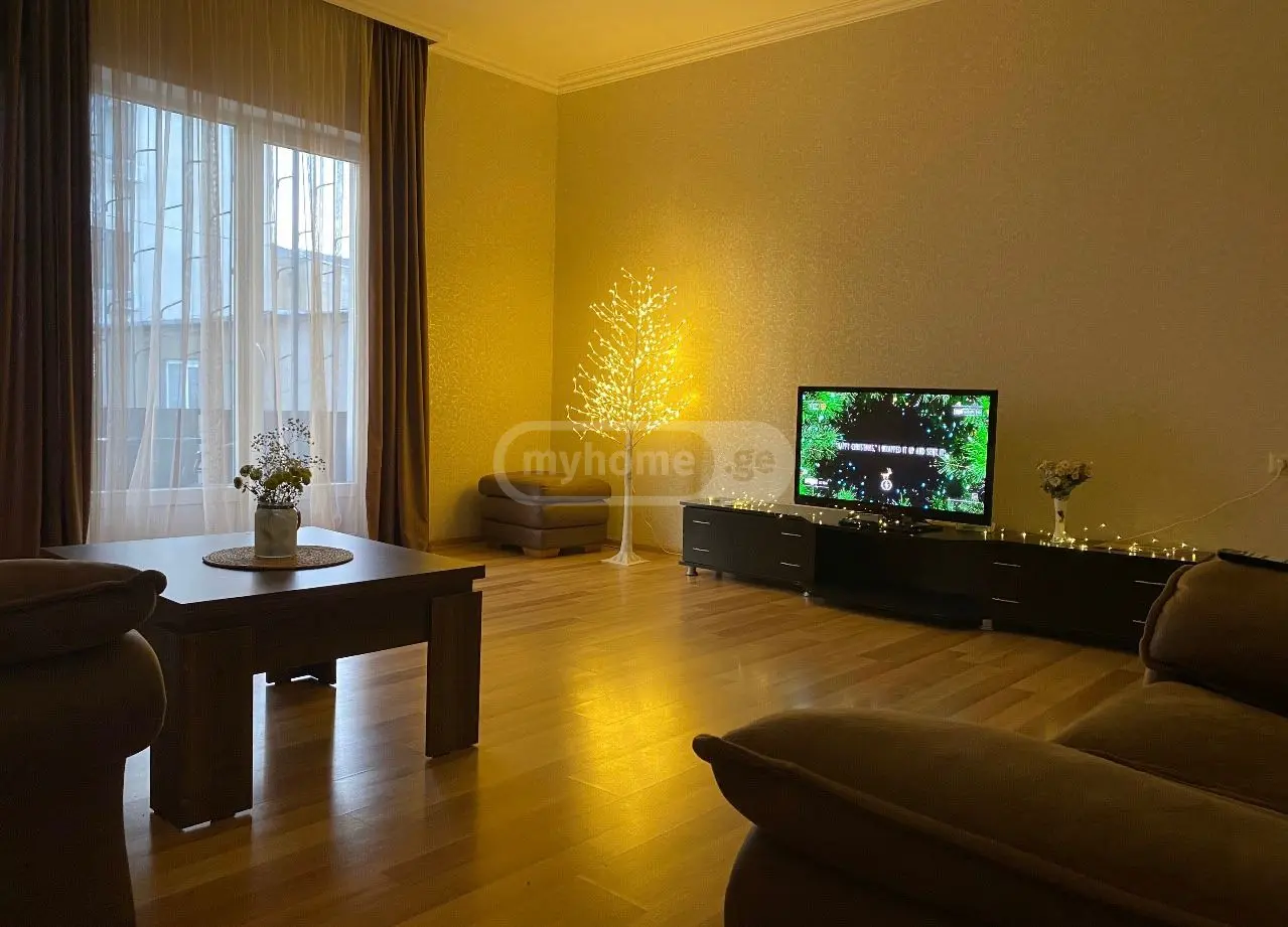 For Rent 3 Room Apartment Kutaisshi view 2
