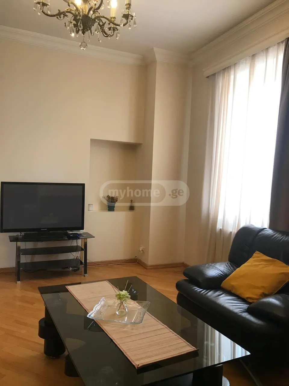 For Rent 4 Room Apartment Mtatsmindaze view 11