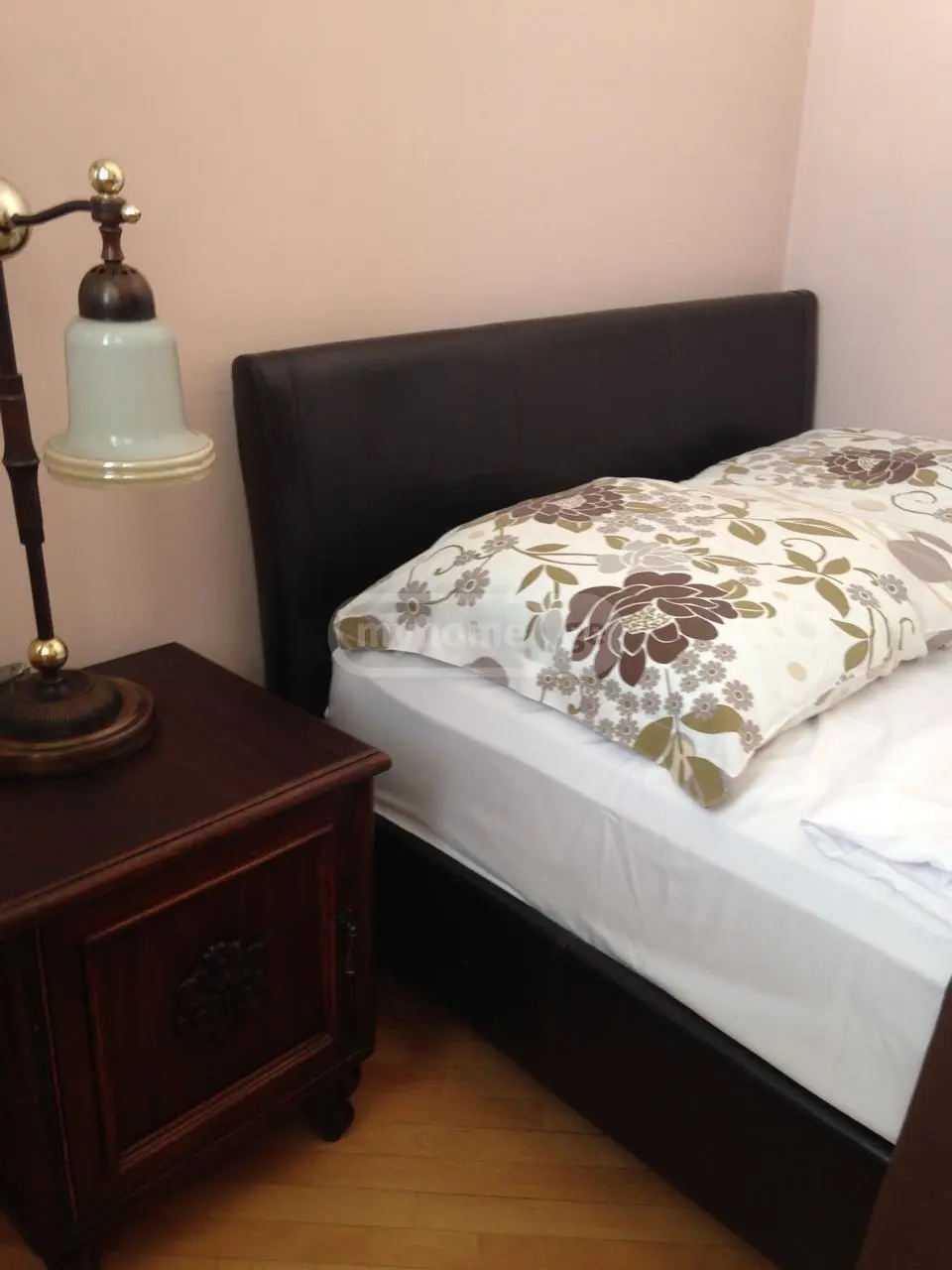 For Rent 4 Room Apartment Mtatsmindaze view 10