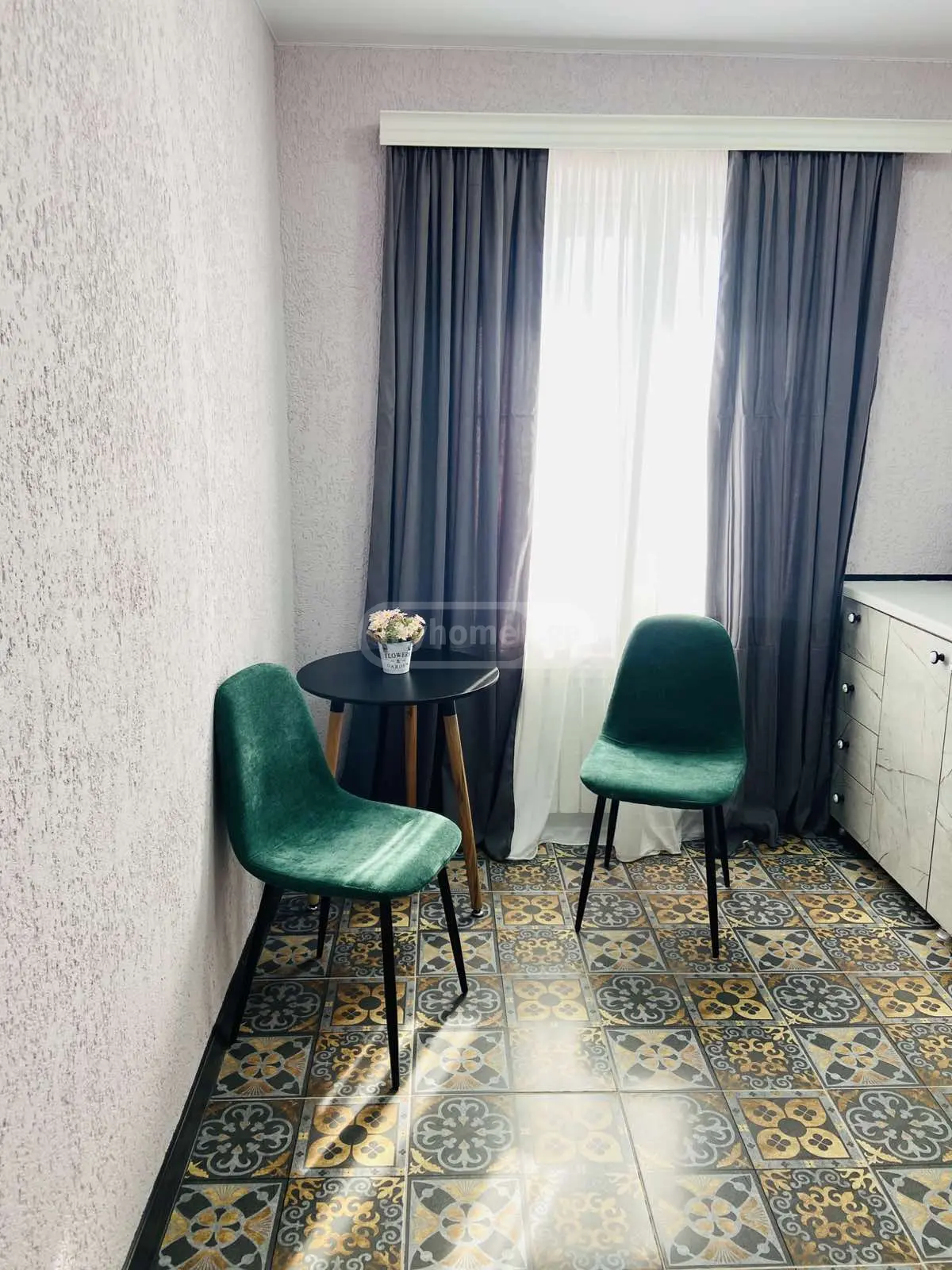 Daily Rent 1 Room Apartment Kutaisshi view 9