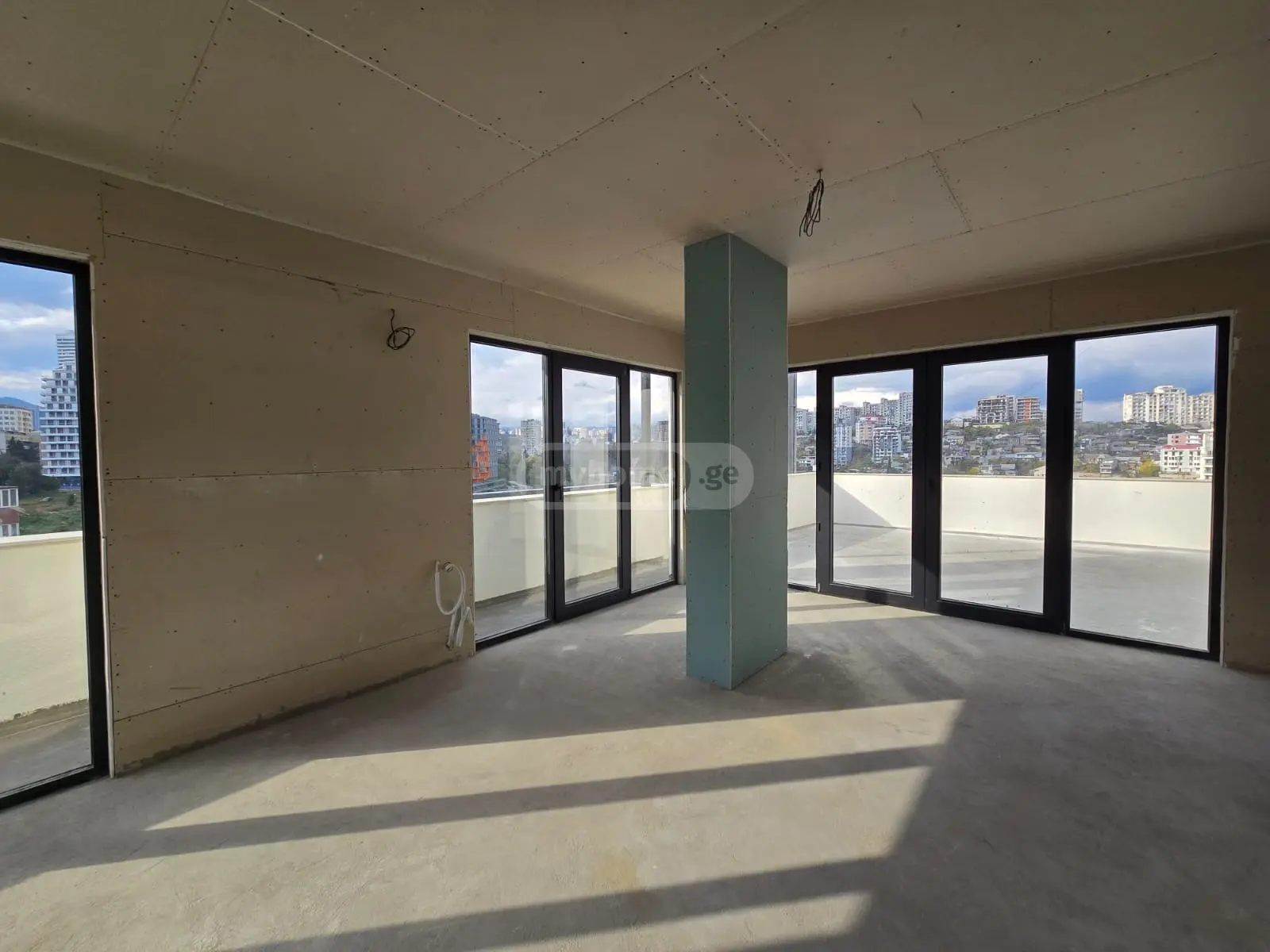 For Sale 4 Room Apartment view 10