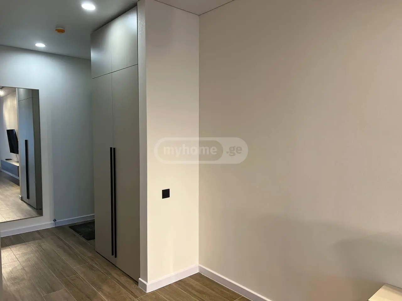 For Sale 1 Room Apartment view 9