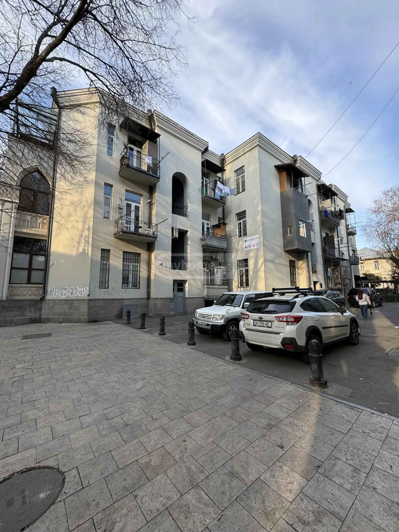 For Sale 4 Room Apartment Chughuretshi view 9