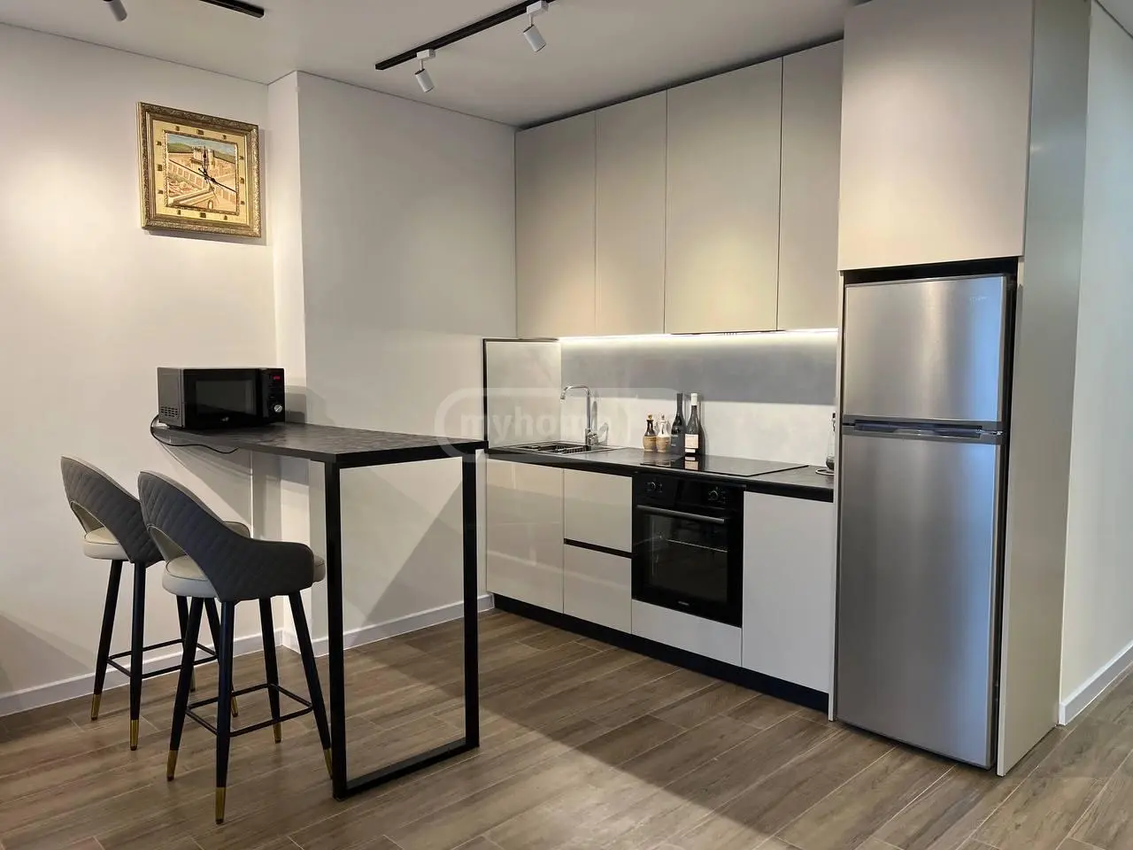 For Sale 1 Room Apartment