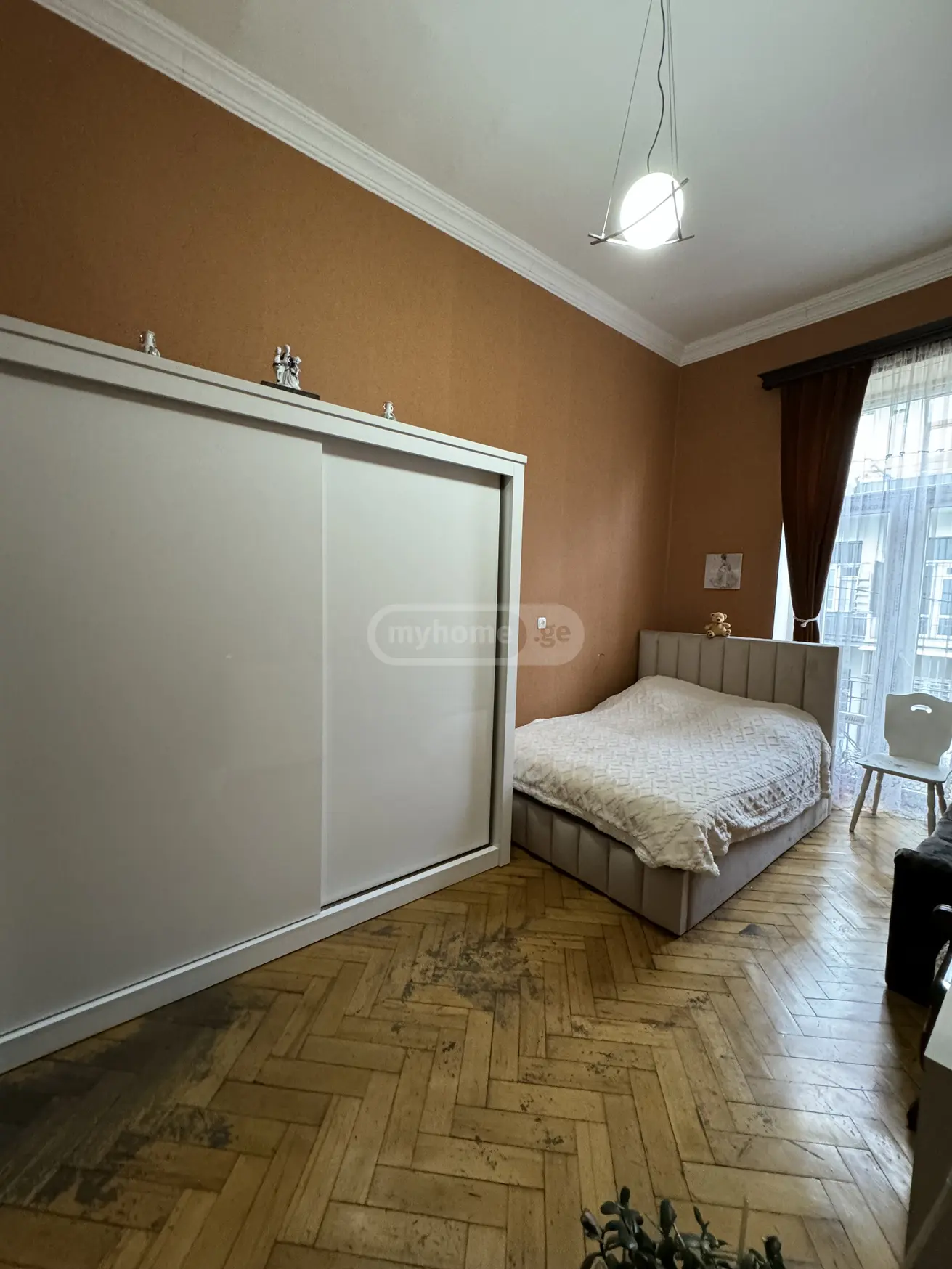 For Sale 4 Room Apartment Chughuretshi view 3
