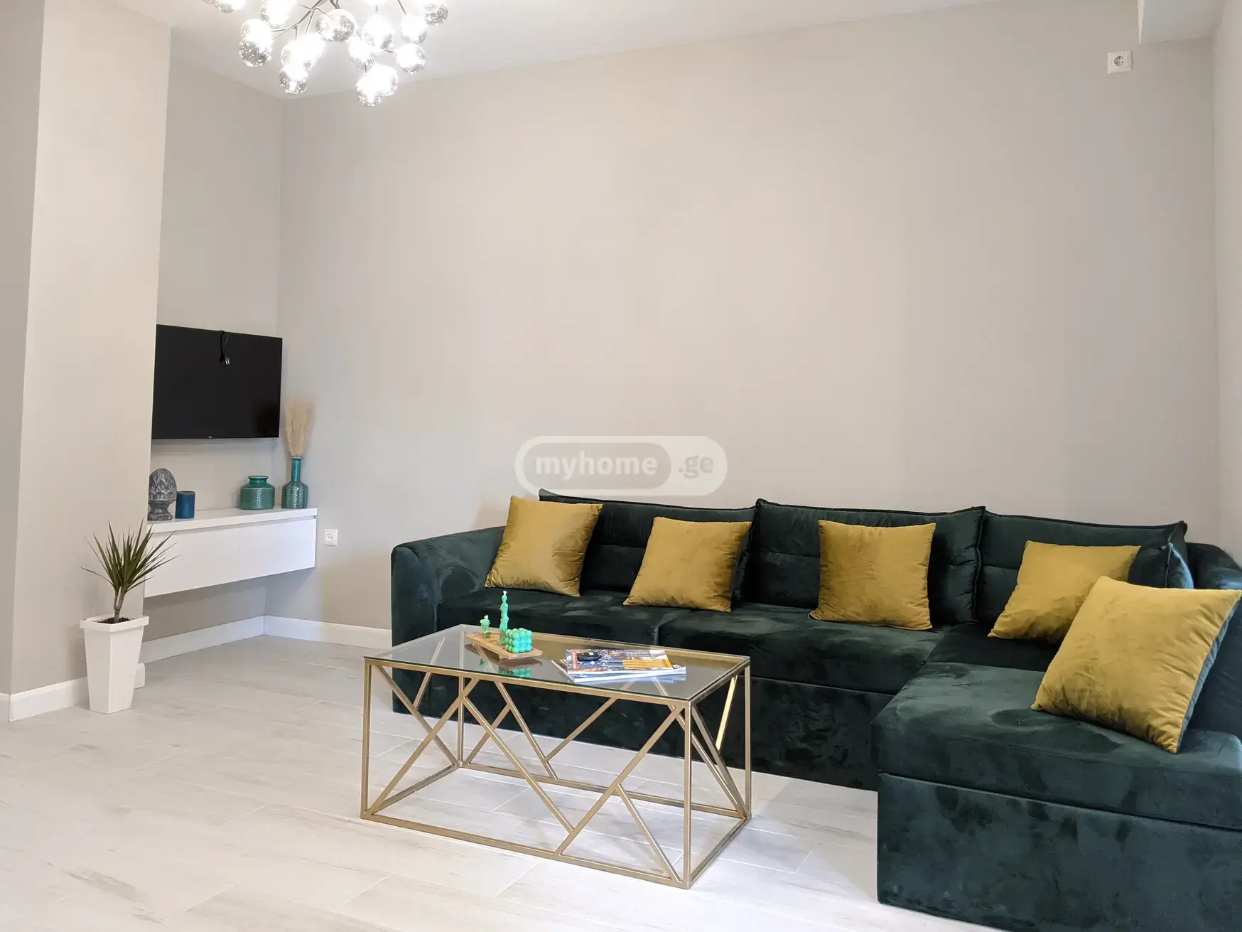 For Rent 3 Room Apartment Kutaisshi view 1