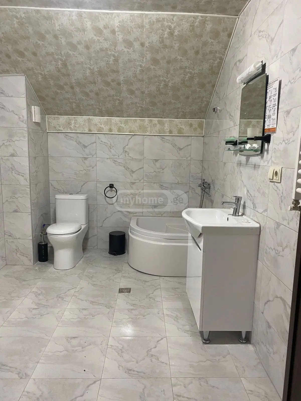 For Sale 9 Room Sastumro Gudaurshi, 10 of 12