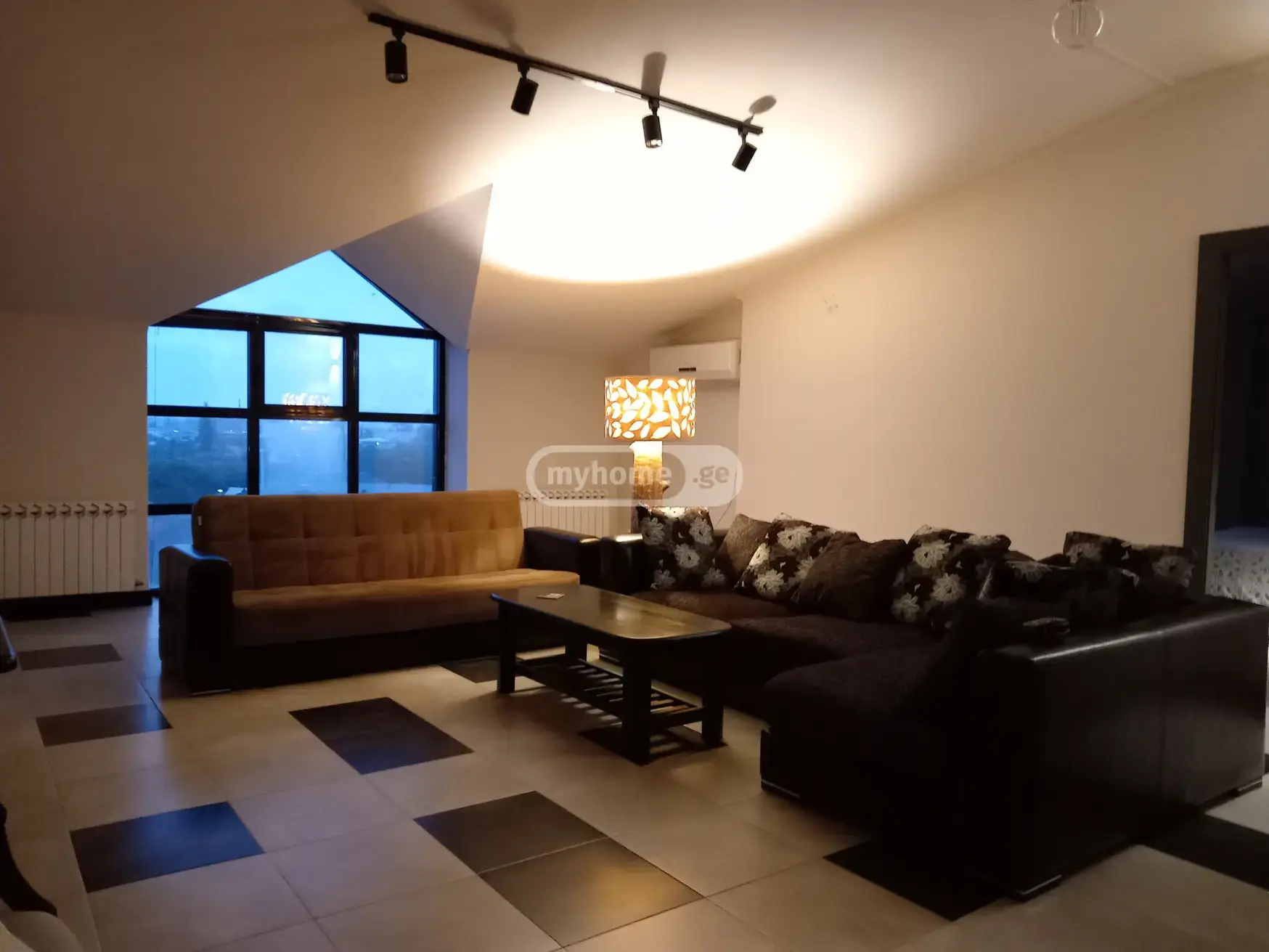 For Rent 4 Room Apartment view 1
