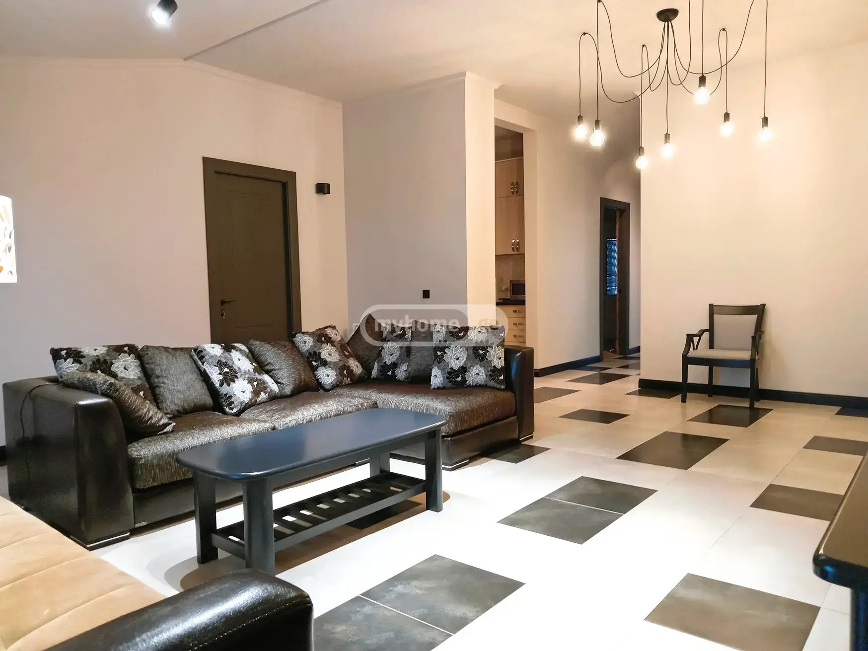 For Rent 4 Room Apartment view 3