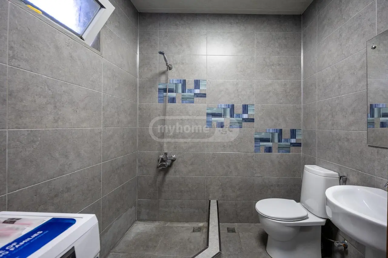 Daily Rent 4 Room Apartment Chughuretshi, 8 of 8