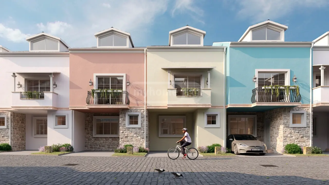 For Sale 4 Room Private House, 2 of 12