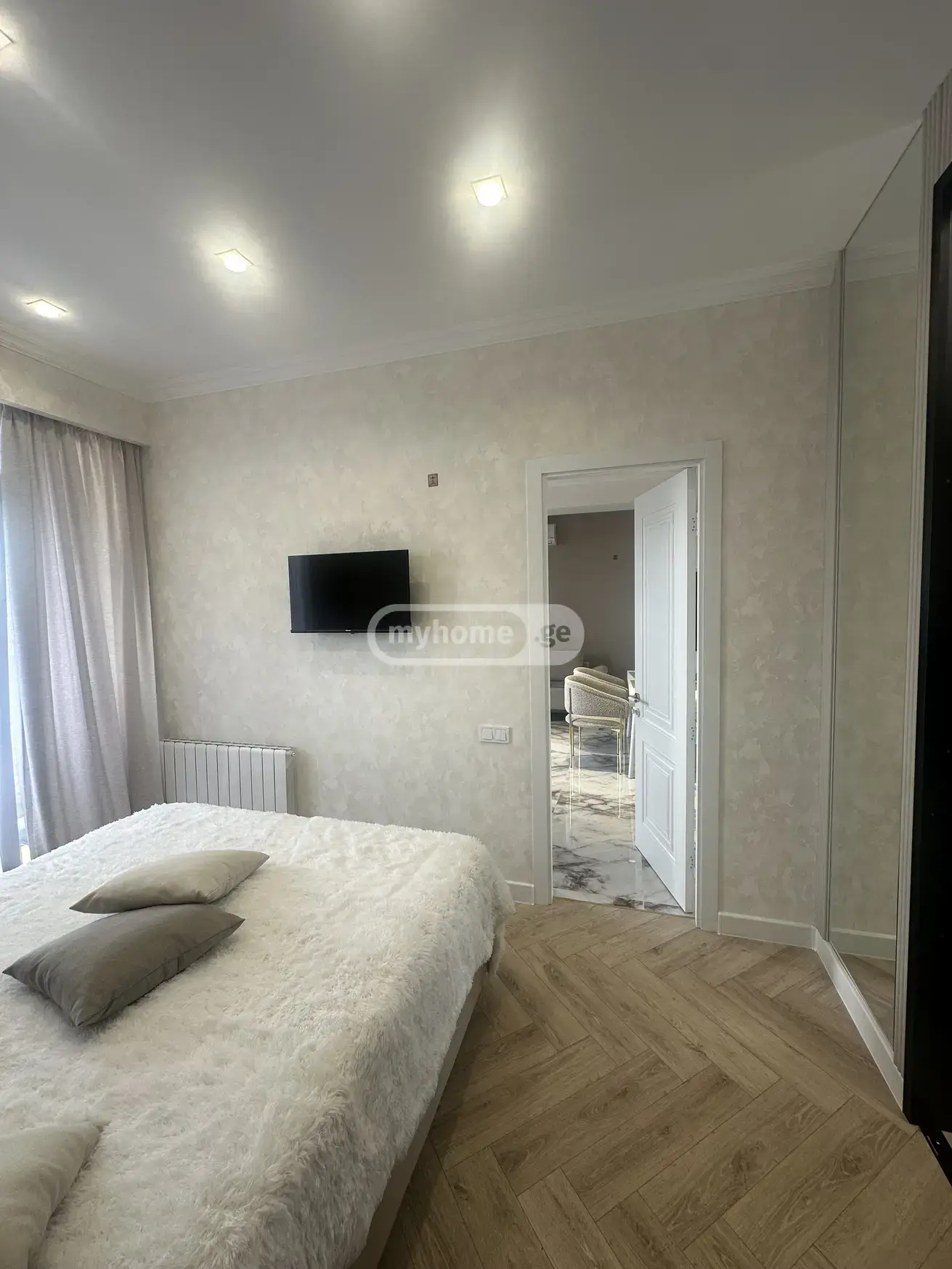 For Sale 3 Room Apartment Kutaisshi view 6