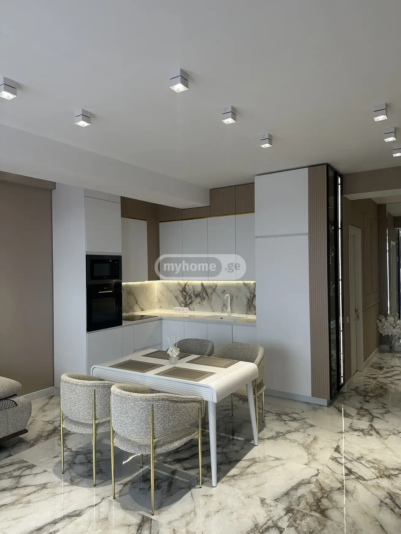 For Sale 3 Room Apartment Kutaisshi view 3