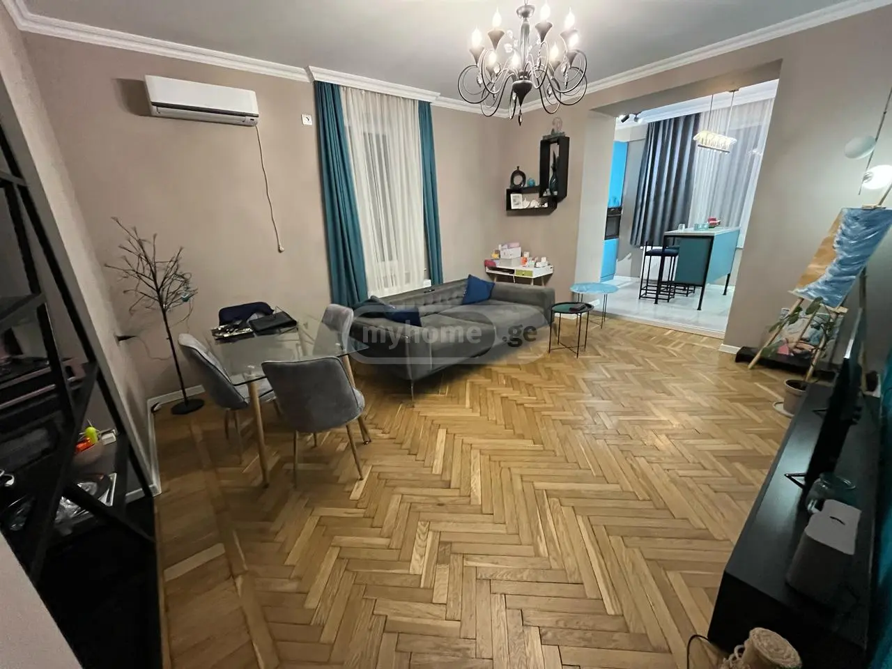 For Sale 5 Room Apartment Kutaisshi view 1
