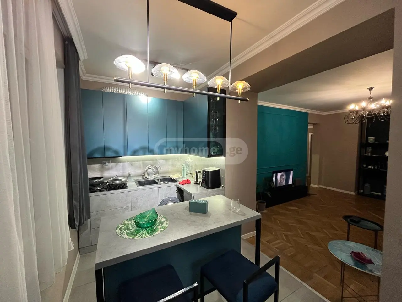 For Sale 5 Room Apartment Kutaisshi view 4