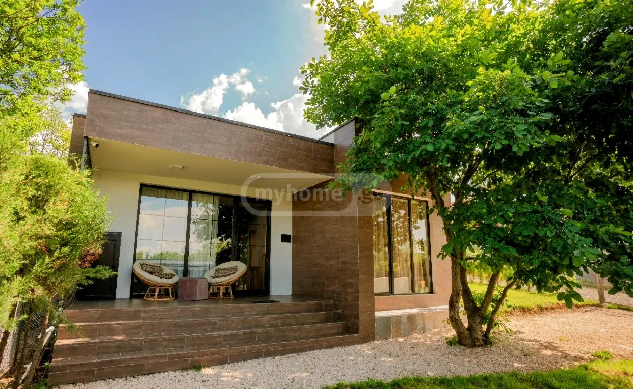 For Rent 3 Room Country House Telavshi view 1