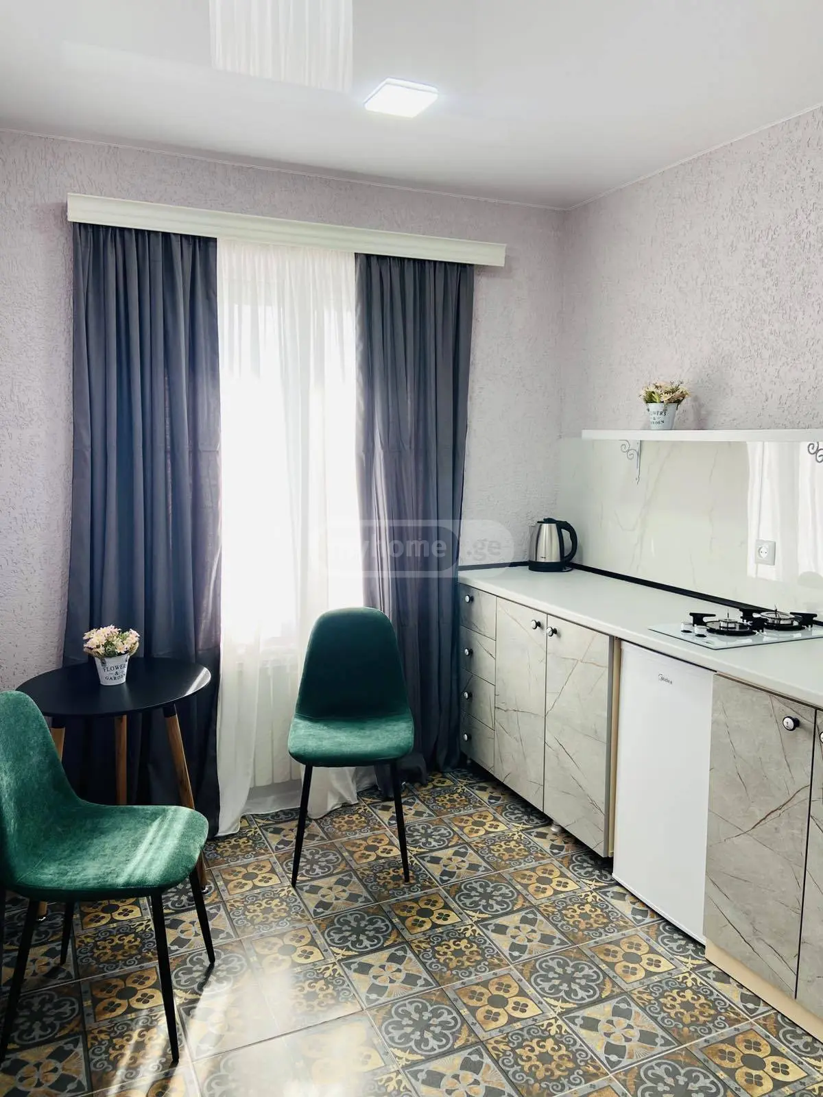 Daily Rent 1 Room Apartment Kutaisshi view 2