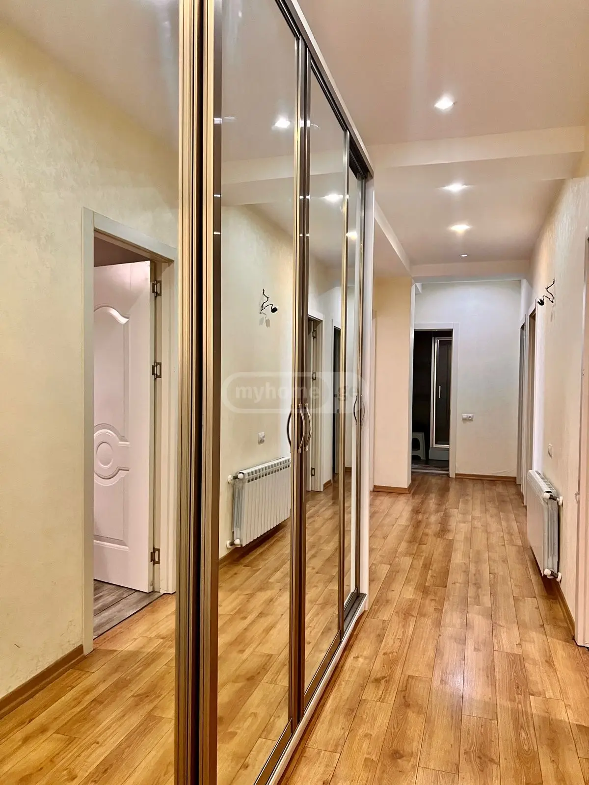 Daily Rent 4 Room Apartment, 2 of 12