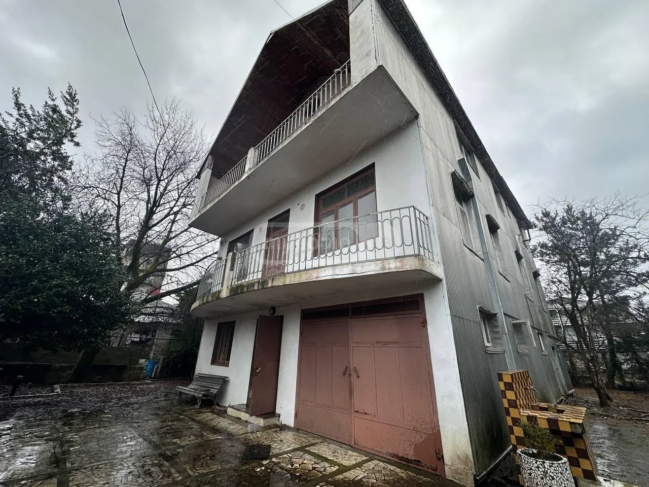 For Sale 10+ Room Sastumro Kobuletshi, 1 of 6