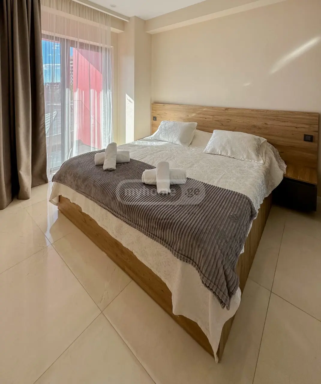 Daily Rent 2 Room Apartment Avlabarshi view 9
