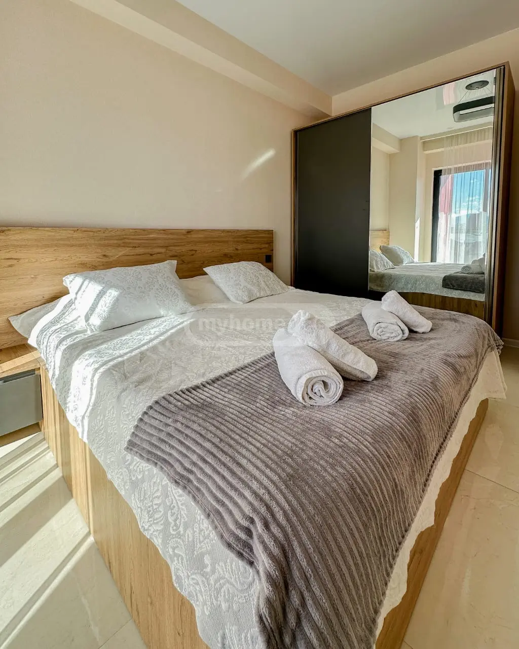 Daily Rent 2 Room Apartment Avlabarshi view 4