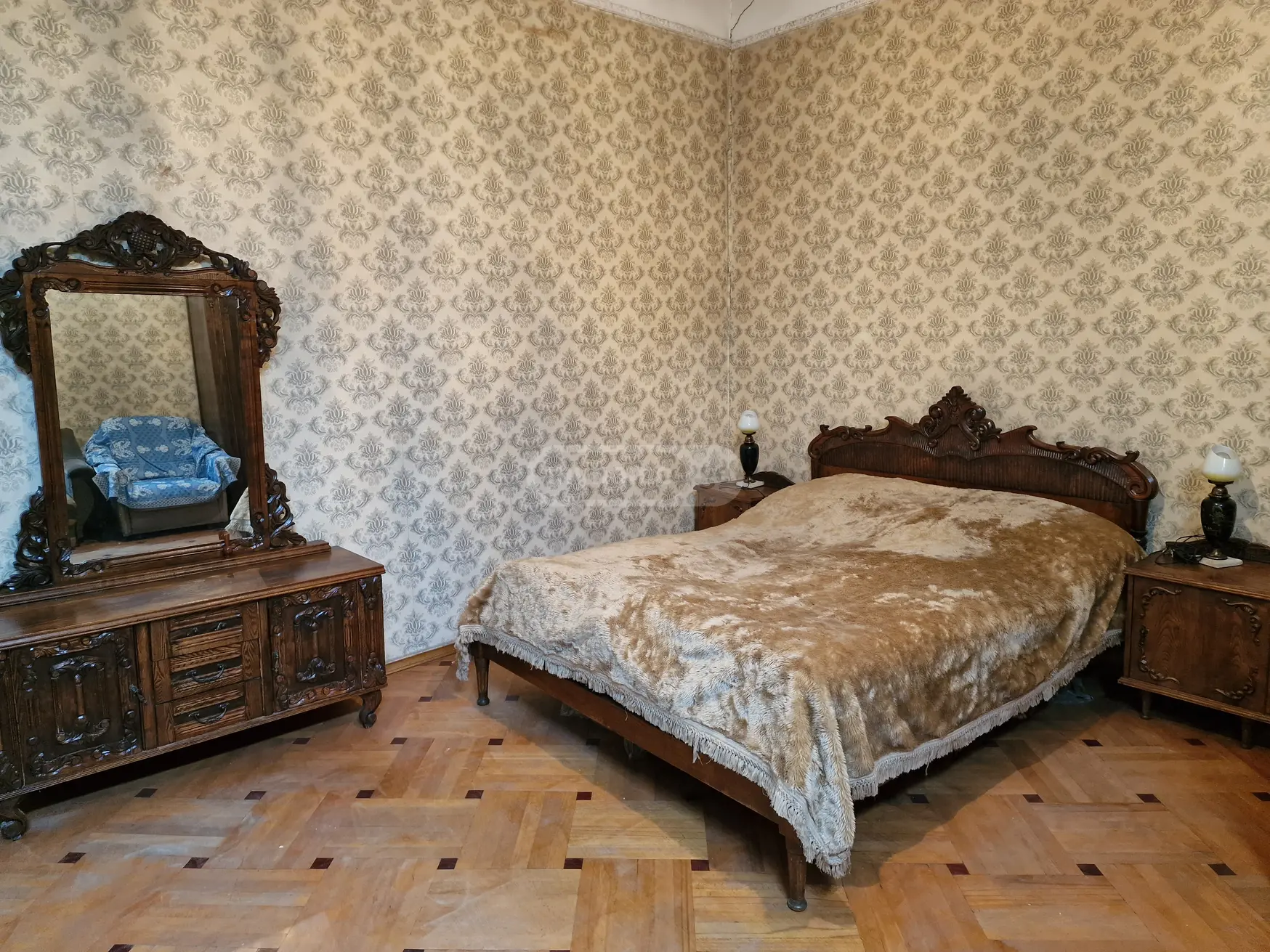 For Sale 4 Room Apartment Chughuretshi view 10