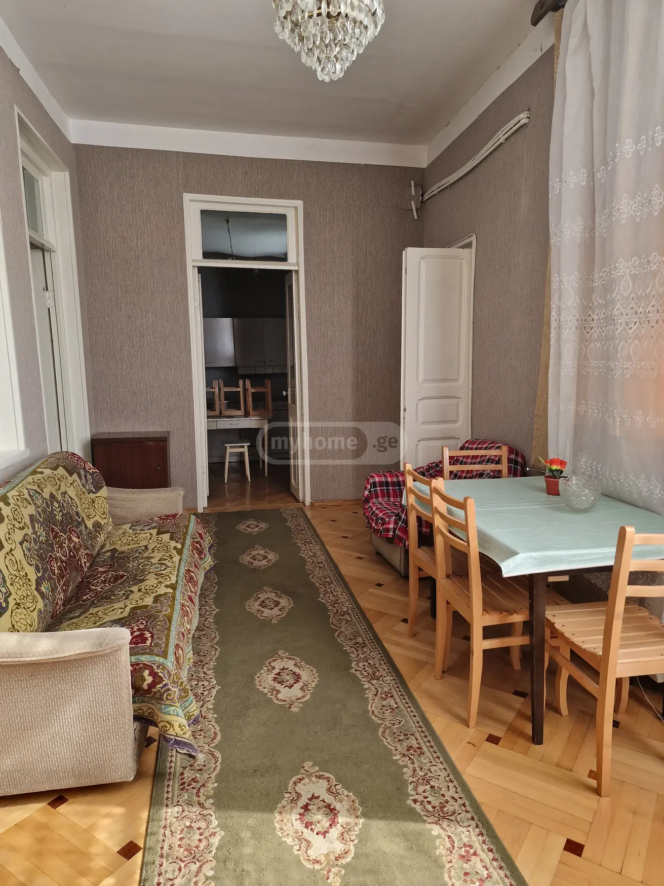 For Sale 4 Room Apartment Chughuretshi view 9