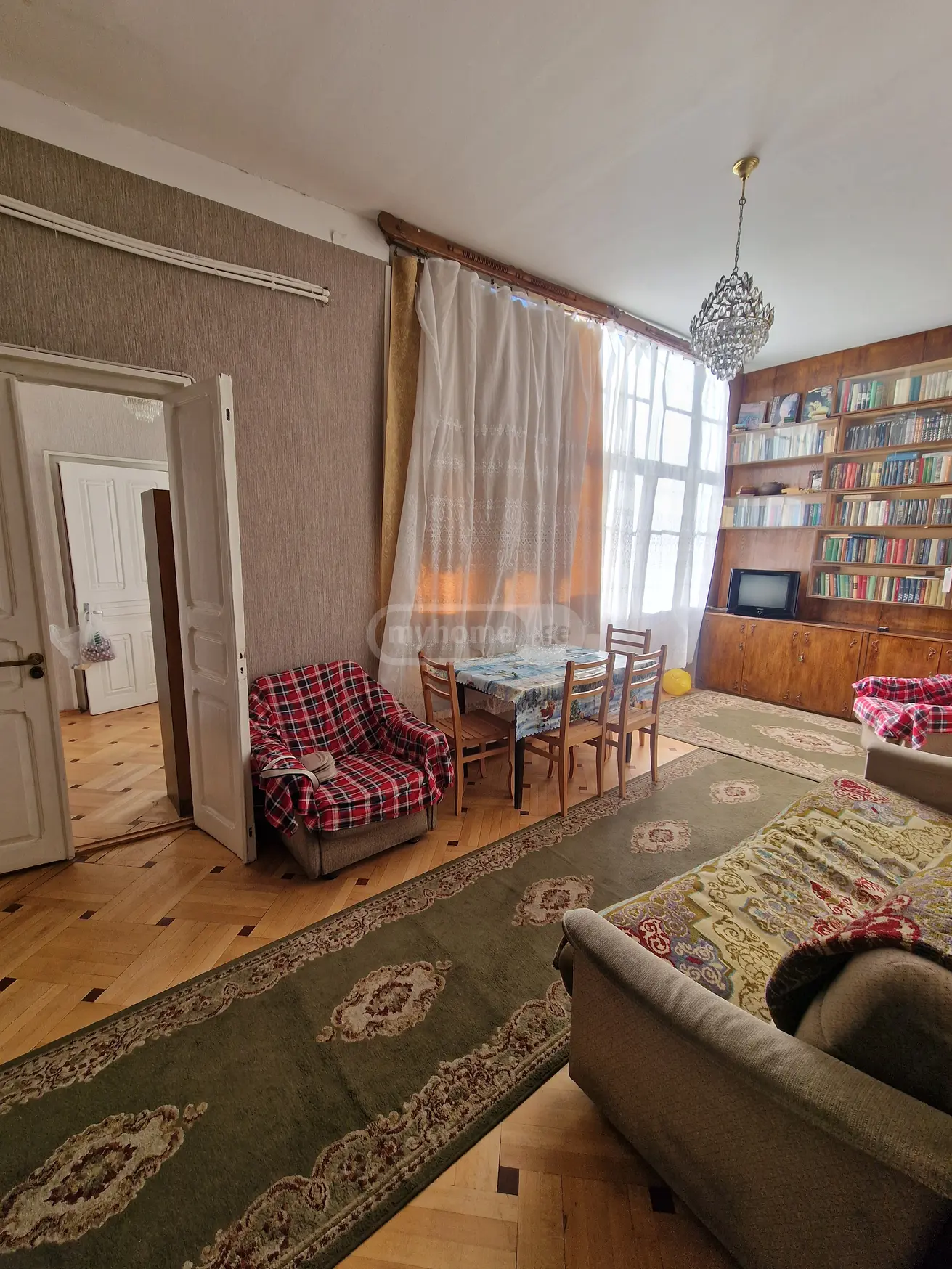 For Sale 4 Room Apartment Chughuretshi view 3