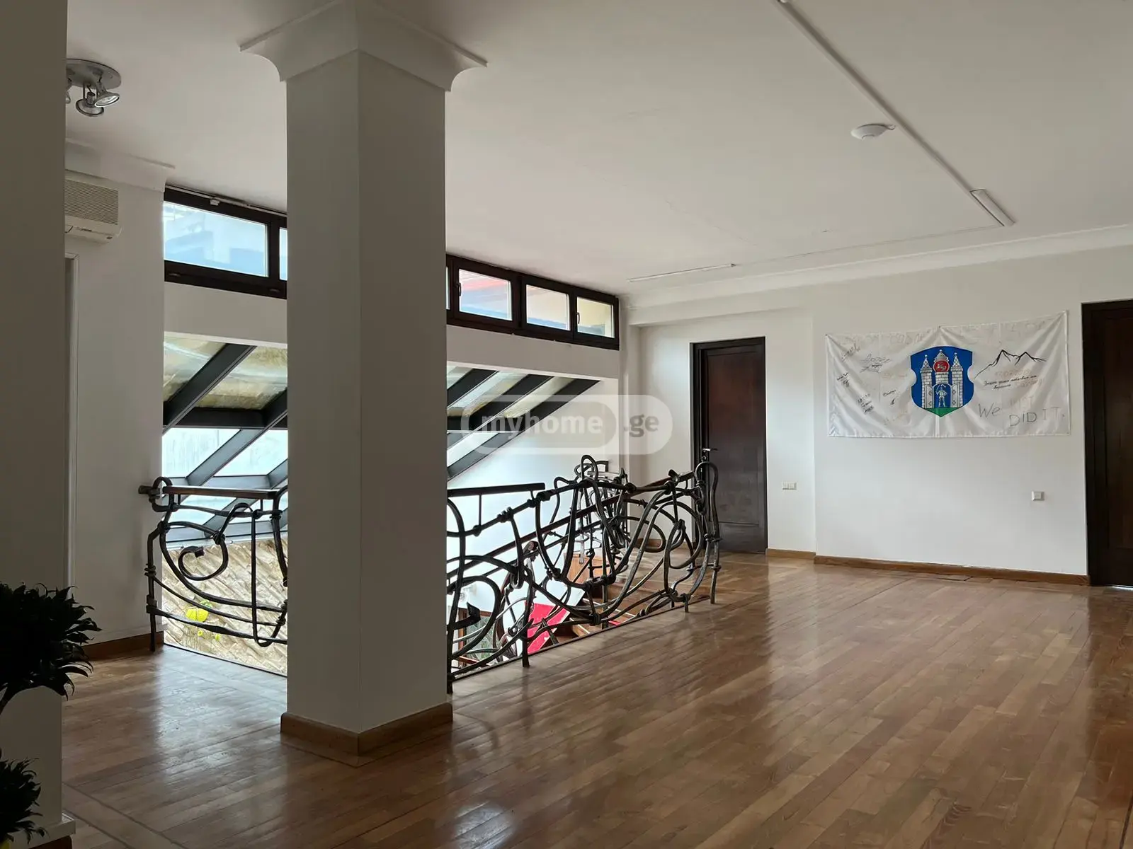 For Sale 10+ Room Private House In Vake, 8 of 12