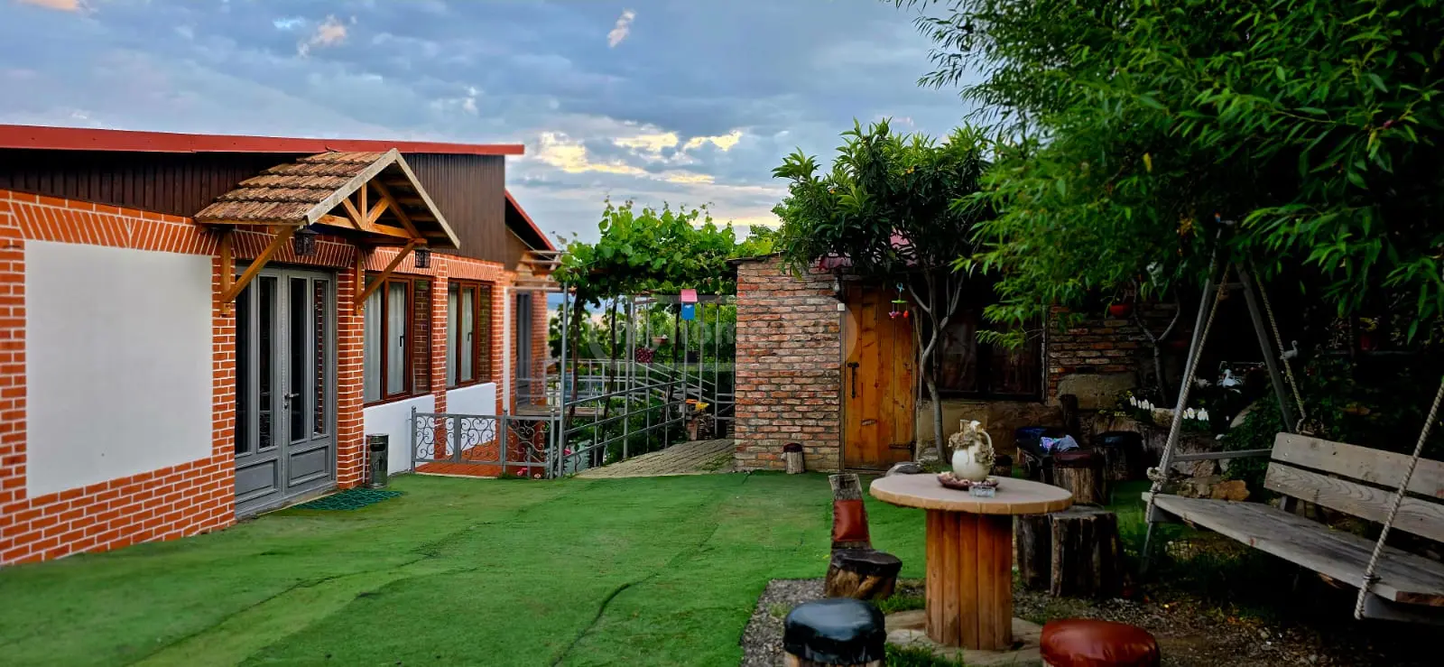 Daily Rent 3 Room Country House Sop. view 1