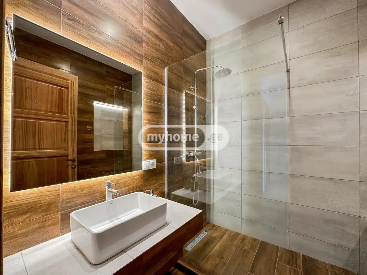 For Sale 8 Room Private House Tsqnetshi, 4 of 11