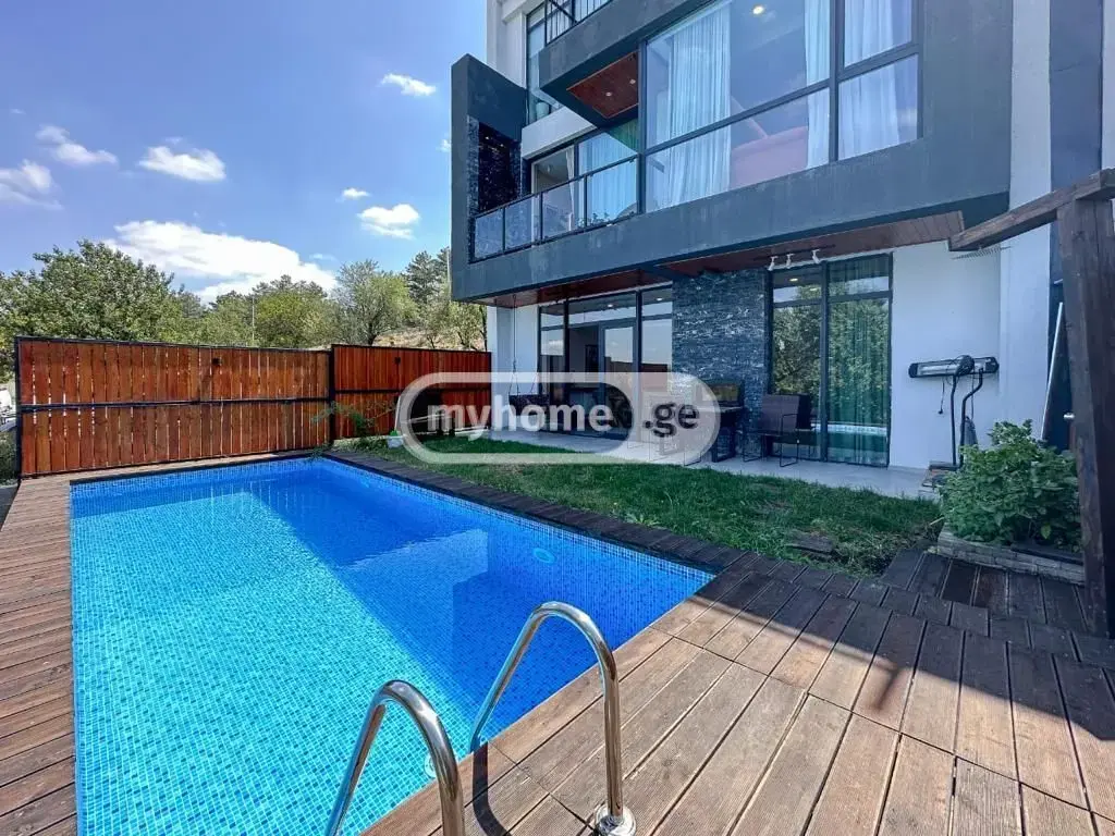 For Sale 8 Room Private House Tsqnetshi, 1 of 11