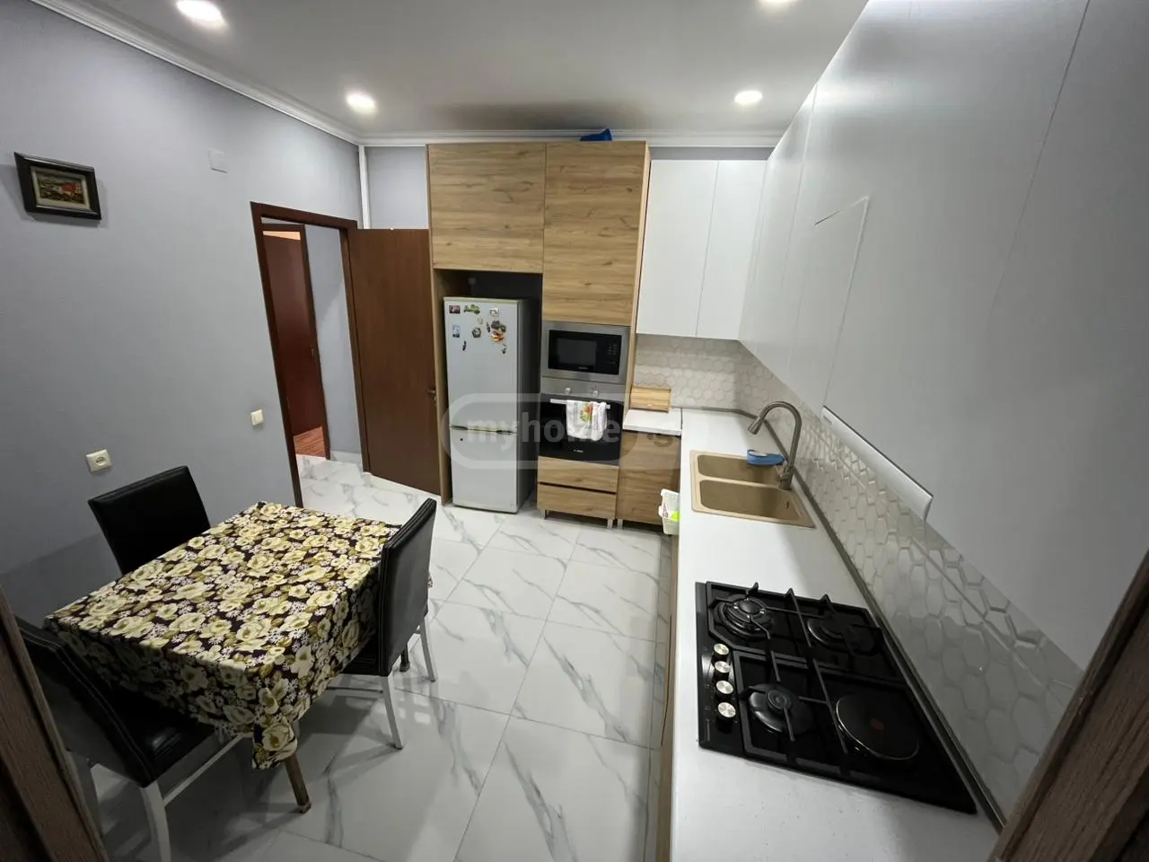 For Sale 3 Room Apartment Kutaisshi view 4