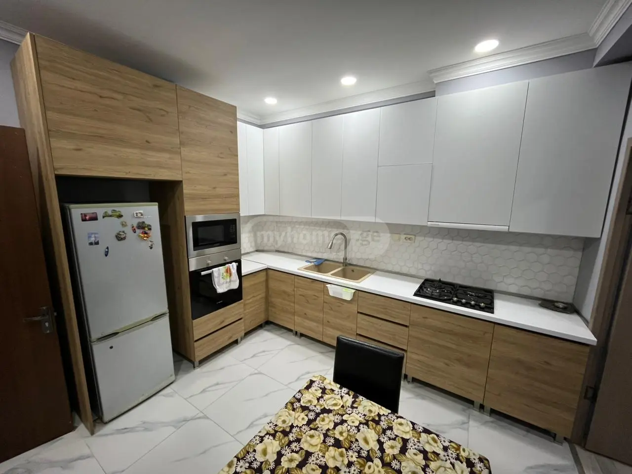 For Sale 3 Room Apartment Kutaisshi view 3