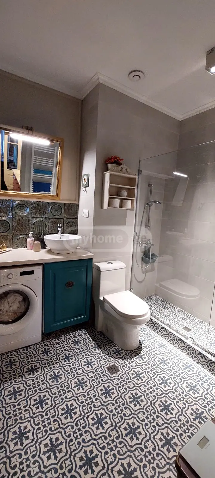 For Rent 2 Room Apartment Mtatsmindaze view 8