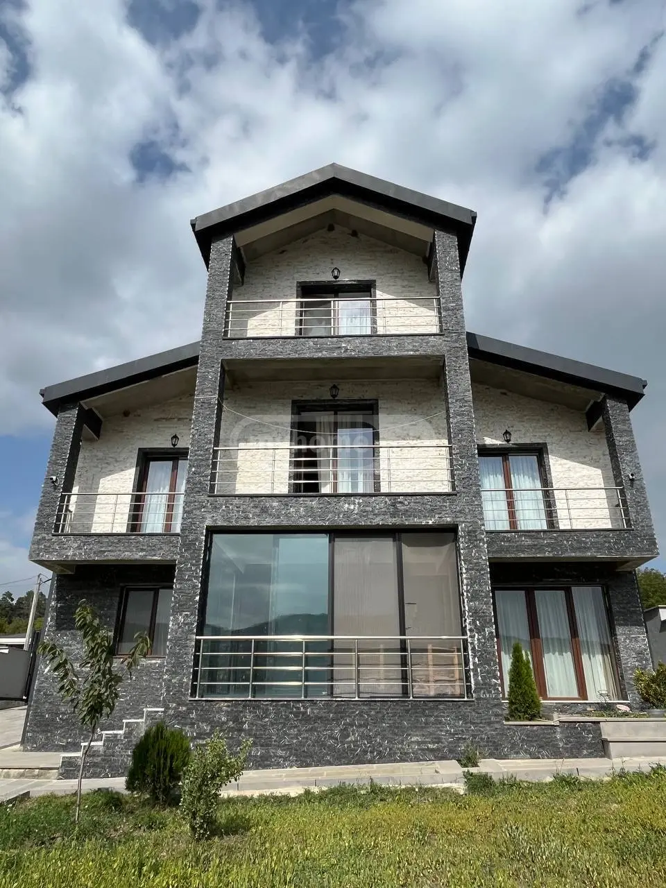 For Sale 10+ Room Private House Manglisshi view 1