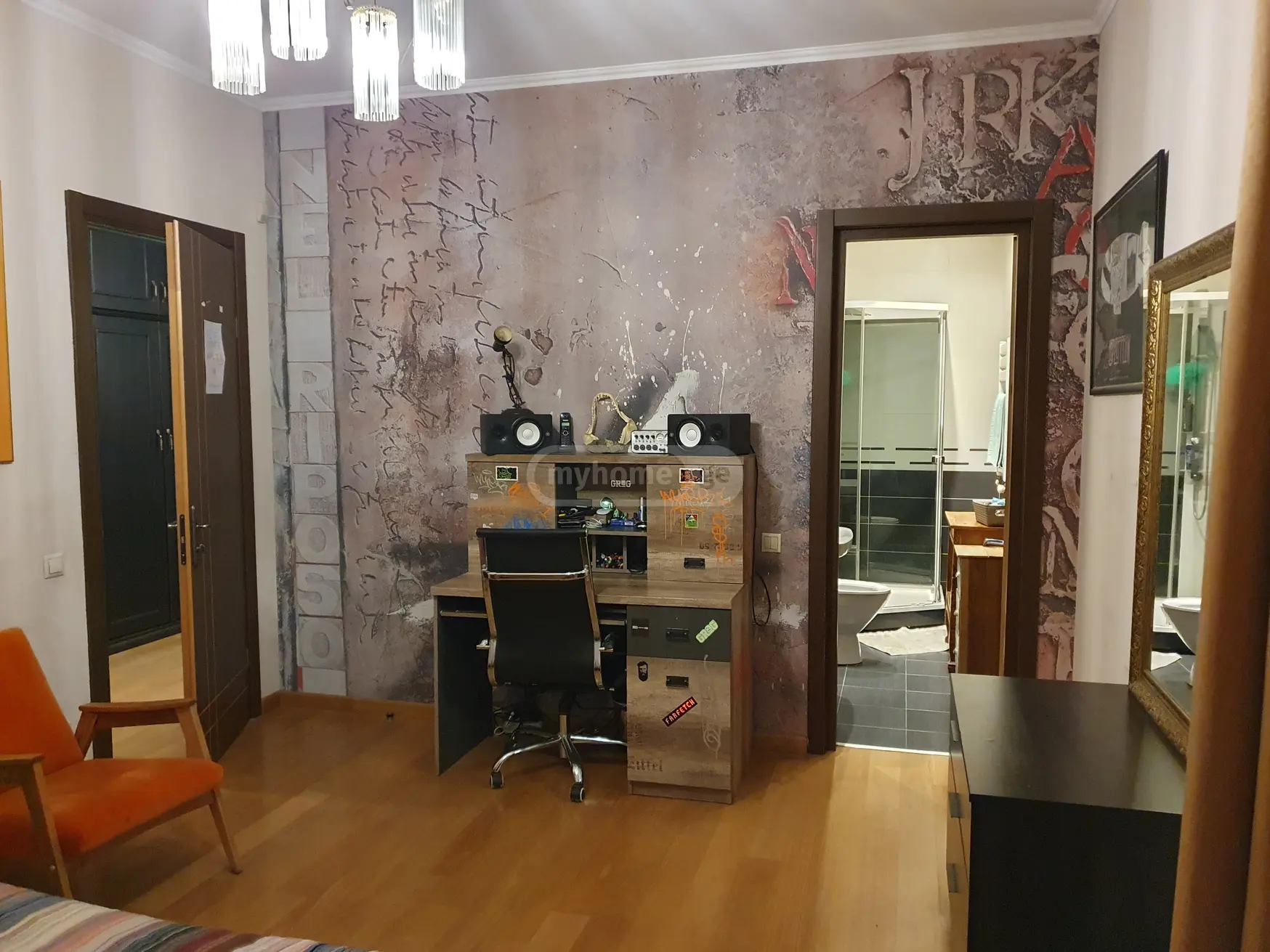 Продажа 4-комната Квартира view 28
