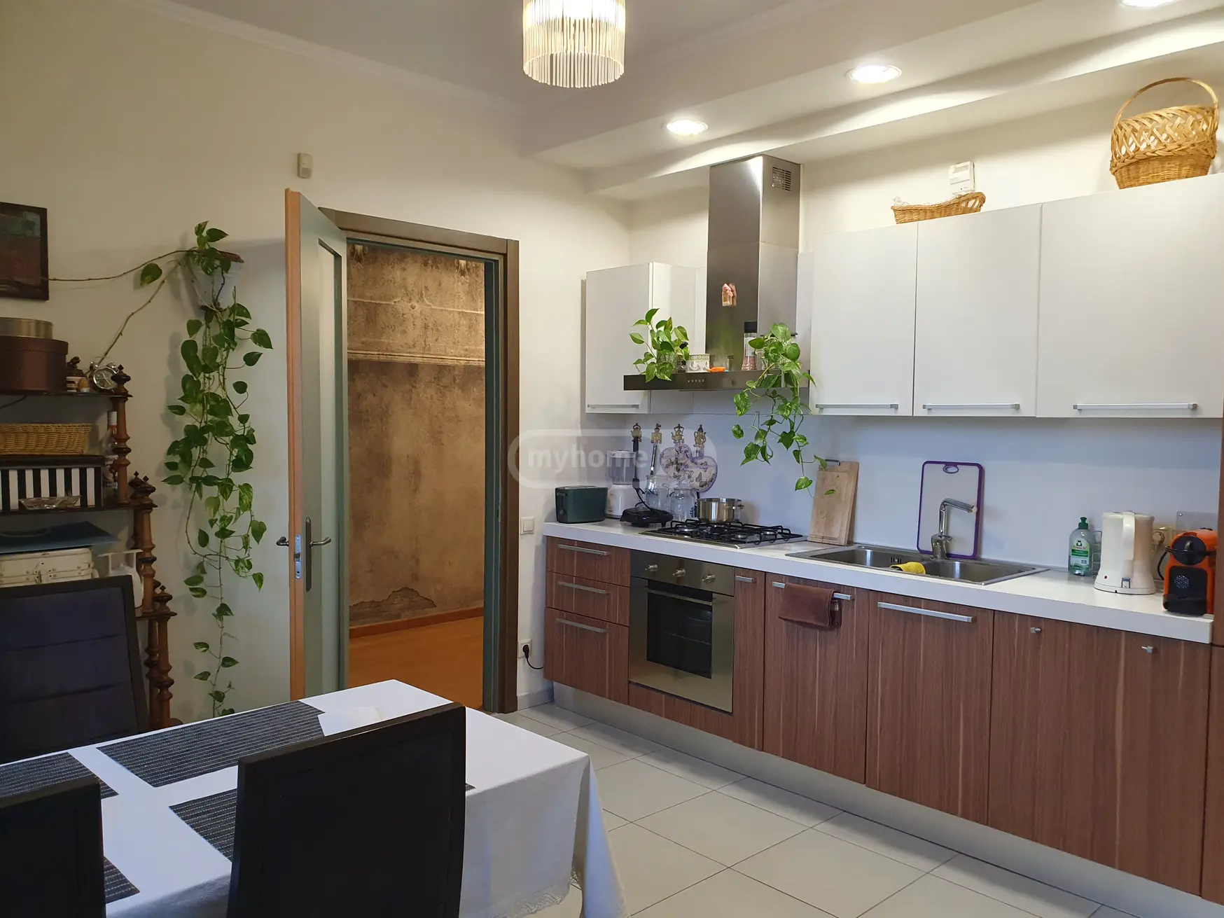 Продажа 4-комната Квартира view 29