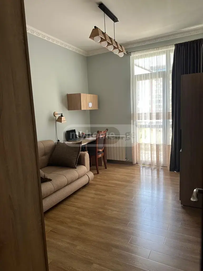 For Sale 5 Room Apartment, 9 of 12