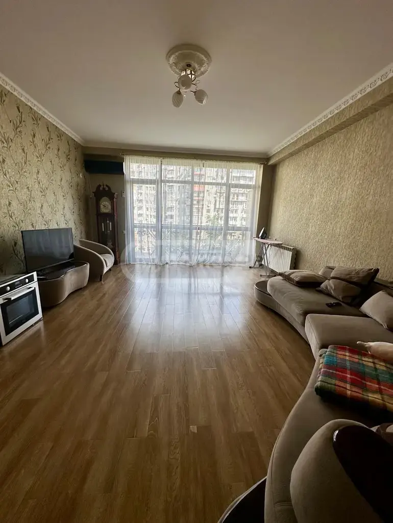 For Sale 5 Room Apartment, 1 of 12